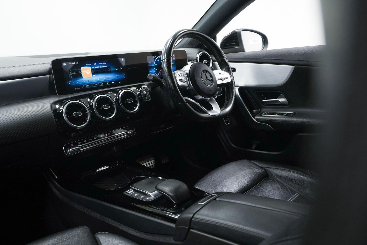 Mercedes-Benz CLA view 26