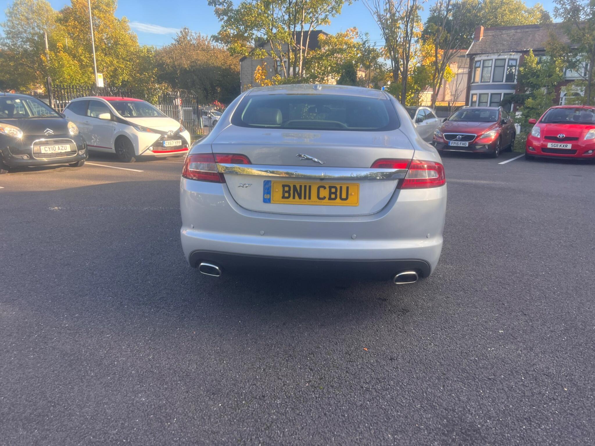 2011 Jaguar XF 3.0d V6 Luxury Auto Euro 5 4dr • 95,964 miles image 5
