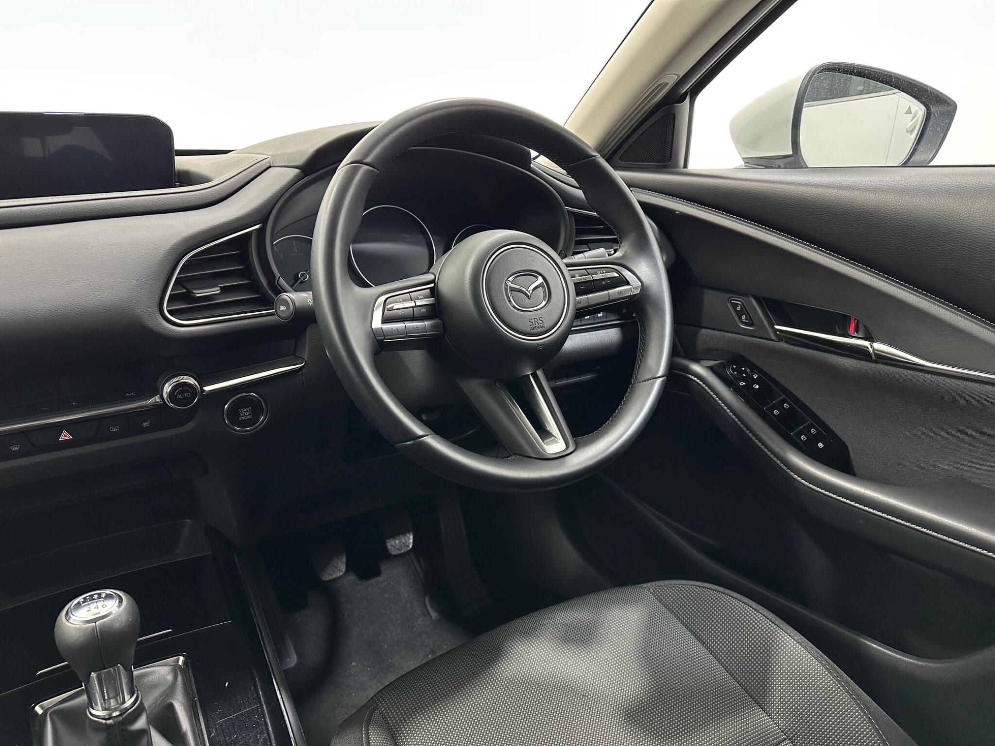 Mazda CX-30 view 12