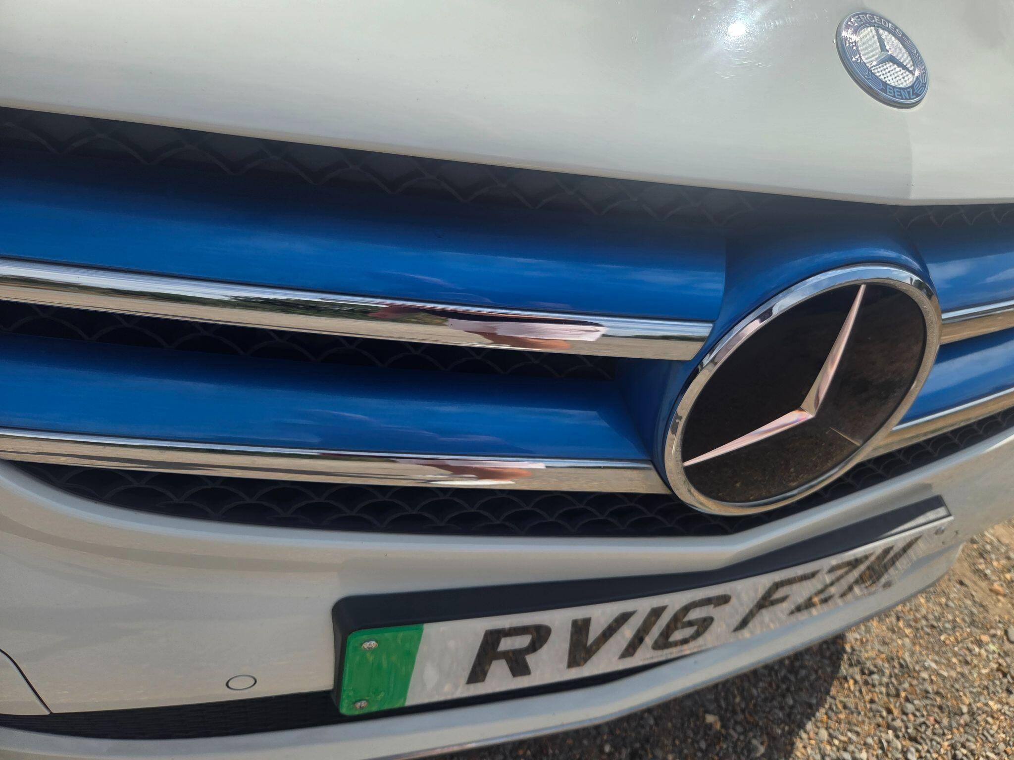 Mercedes-Benz B-Class view 32