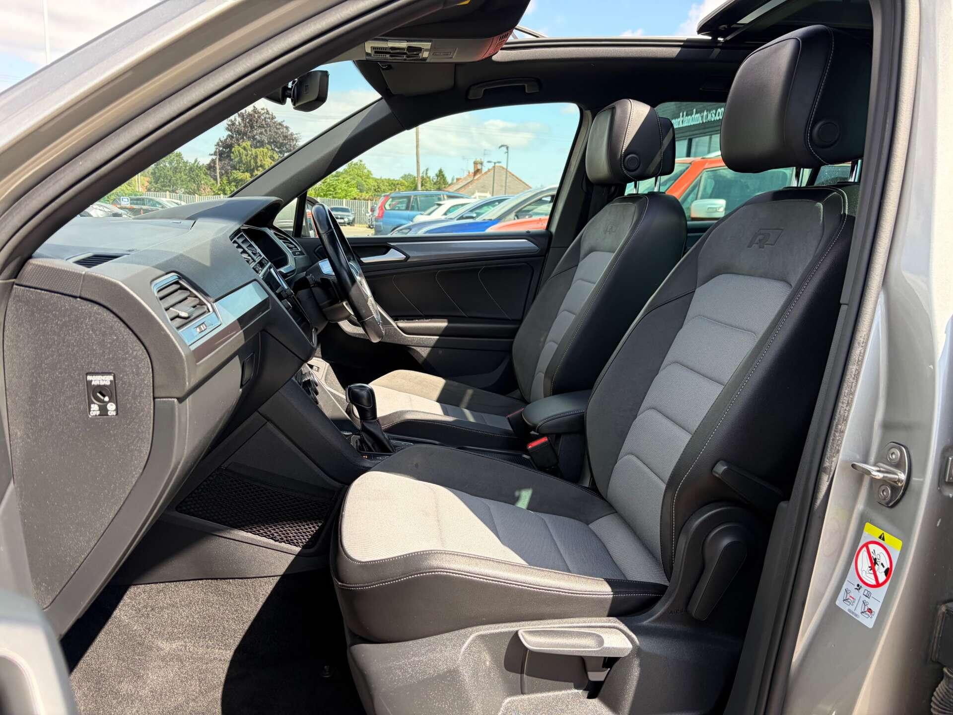 Volkswagen Tiguan view 15