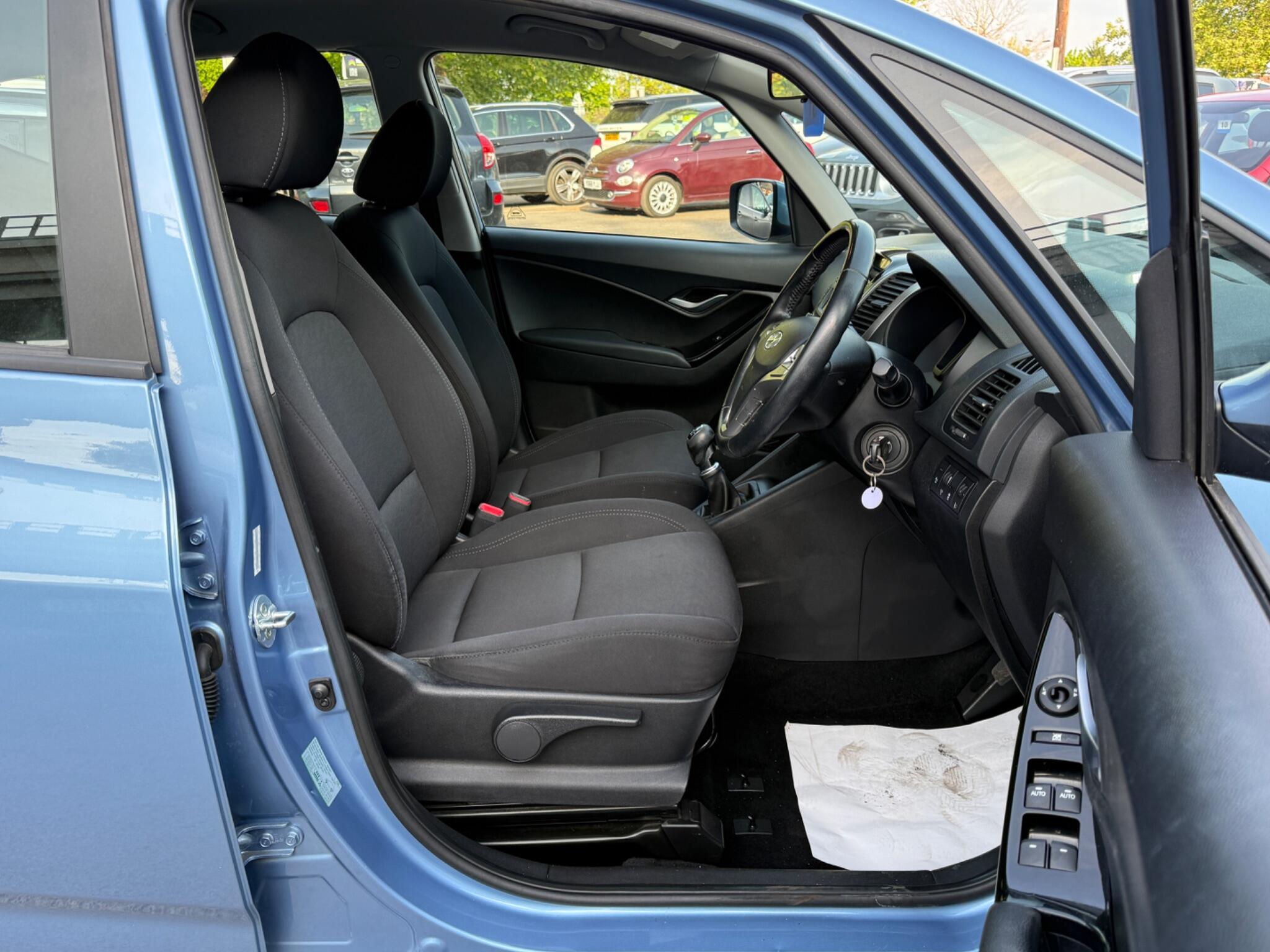 Hyundai ix20 - Image 33