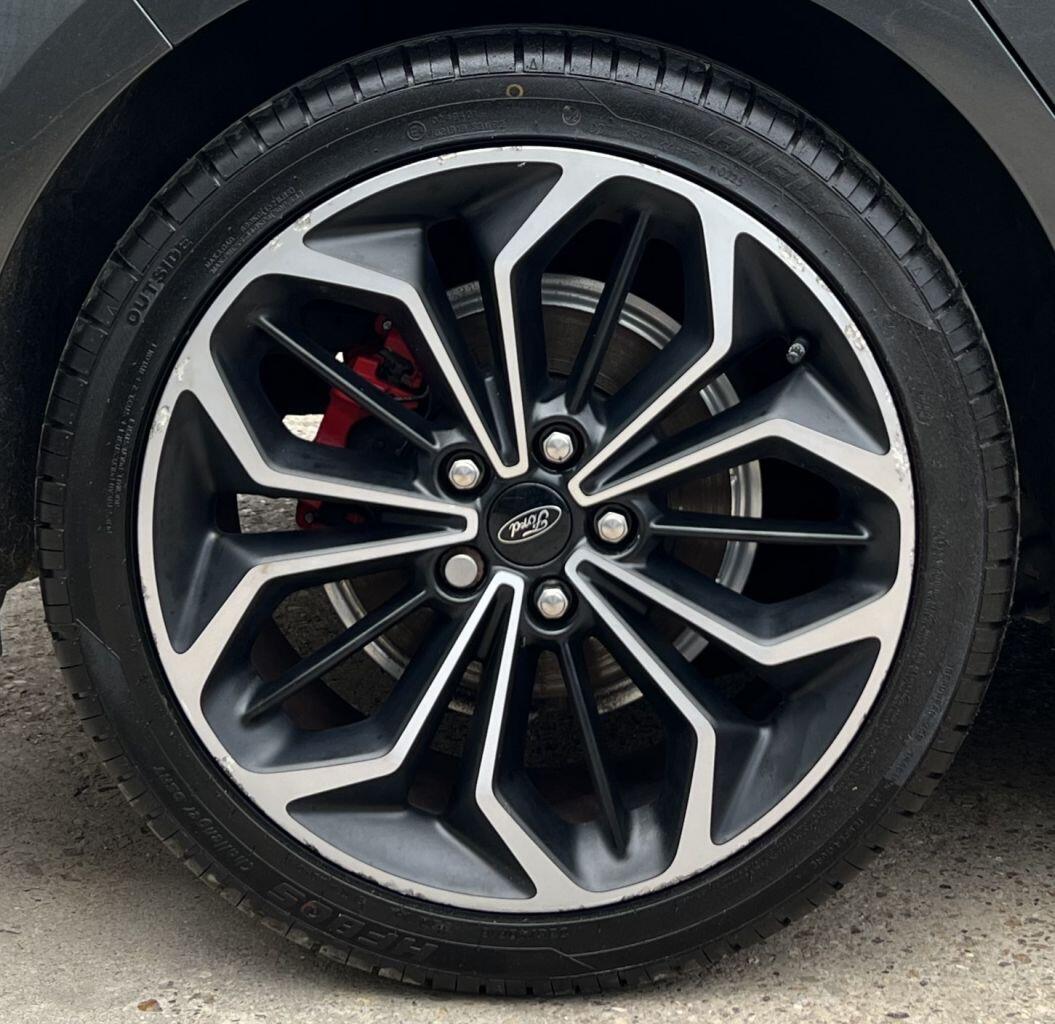 Ford Focus view 10