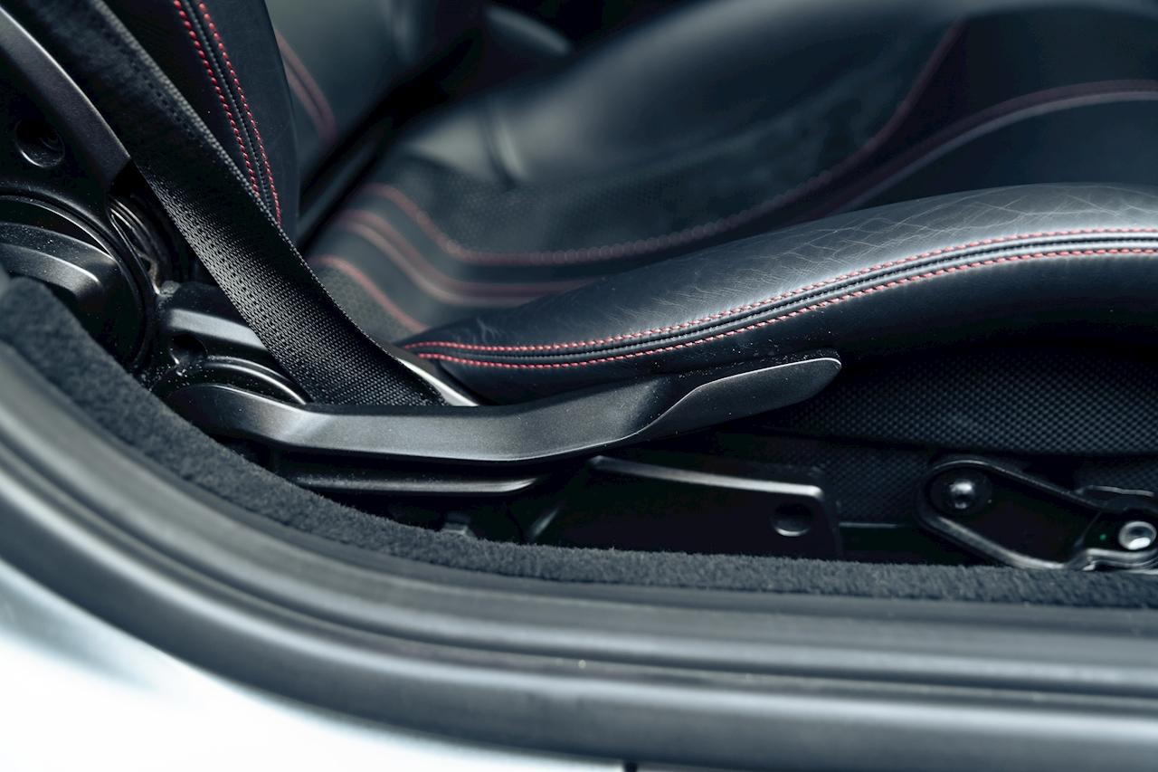 Ferrari 812 Superfast view 28