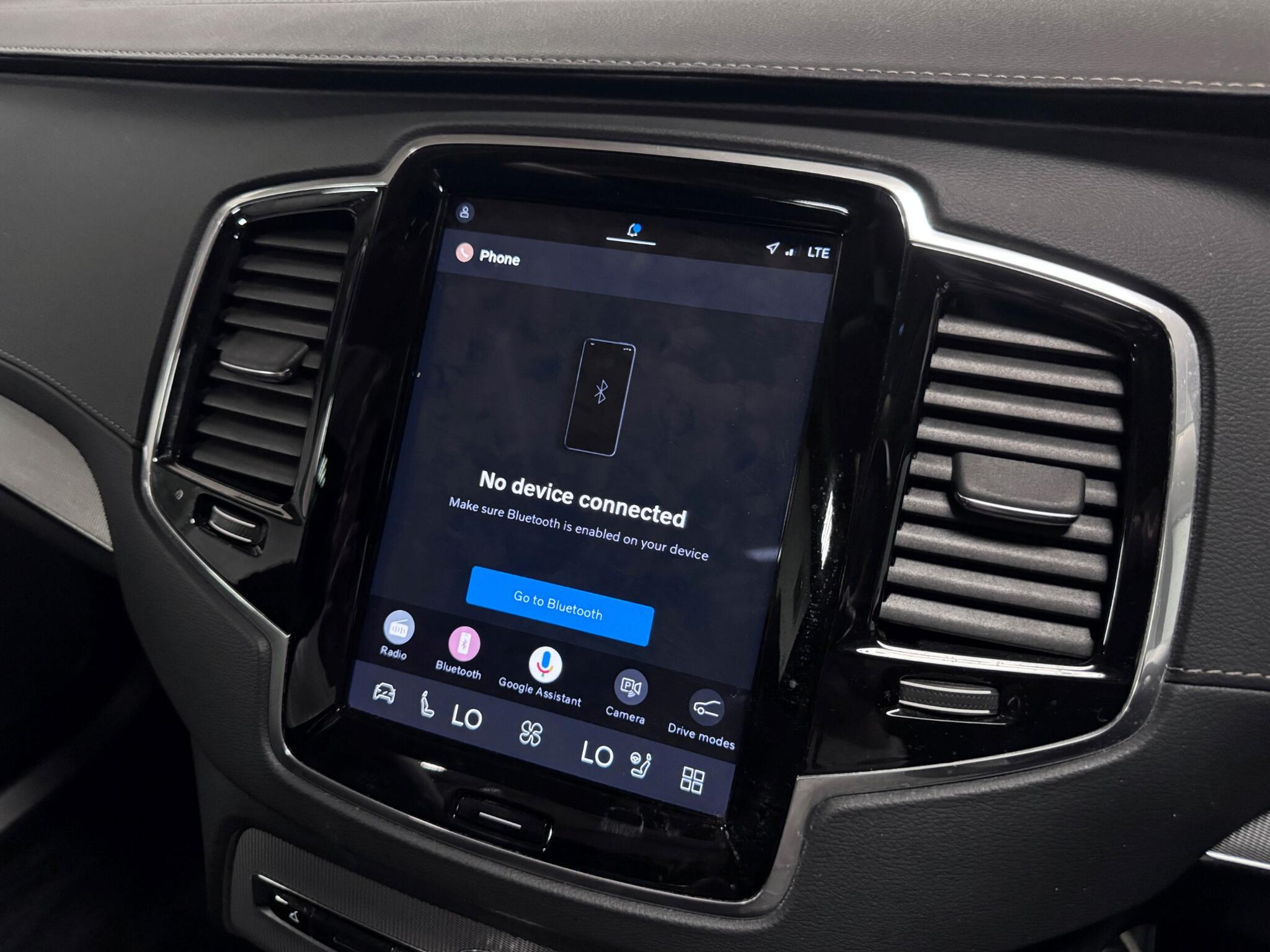 Volvo XC90 view 45