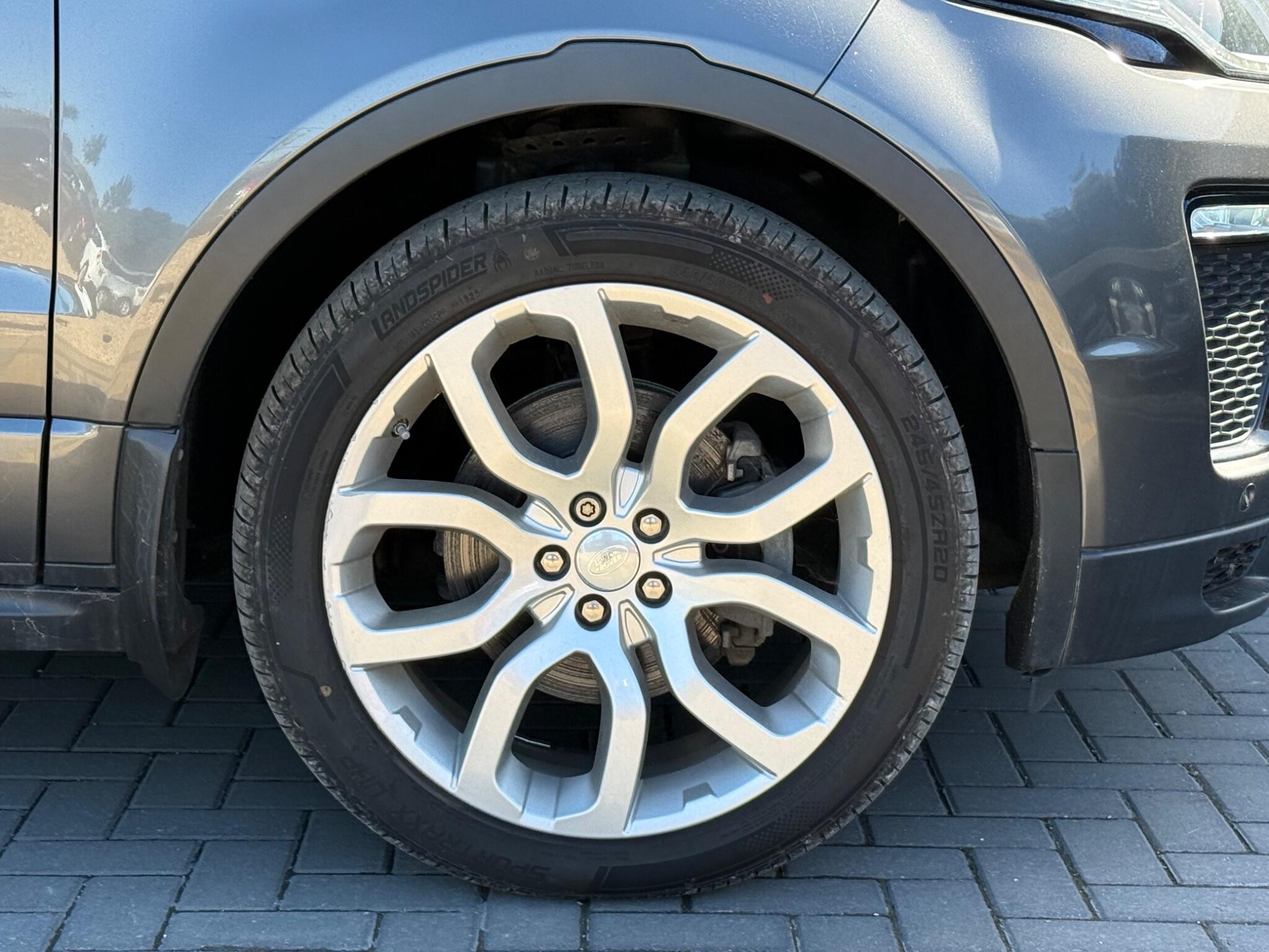 Land Rover Range Rover Evoque view 9