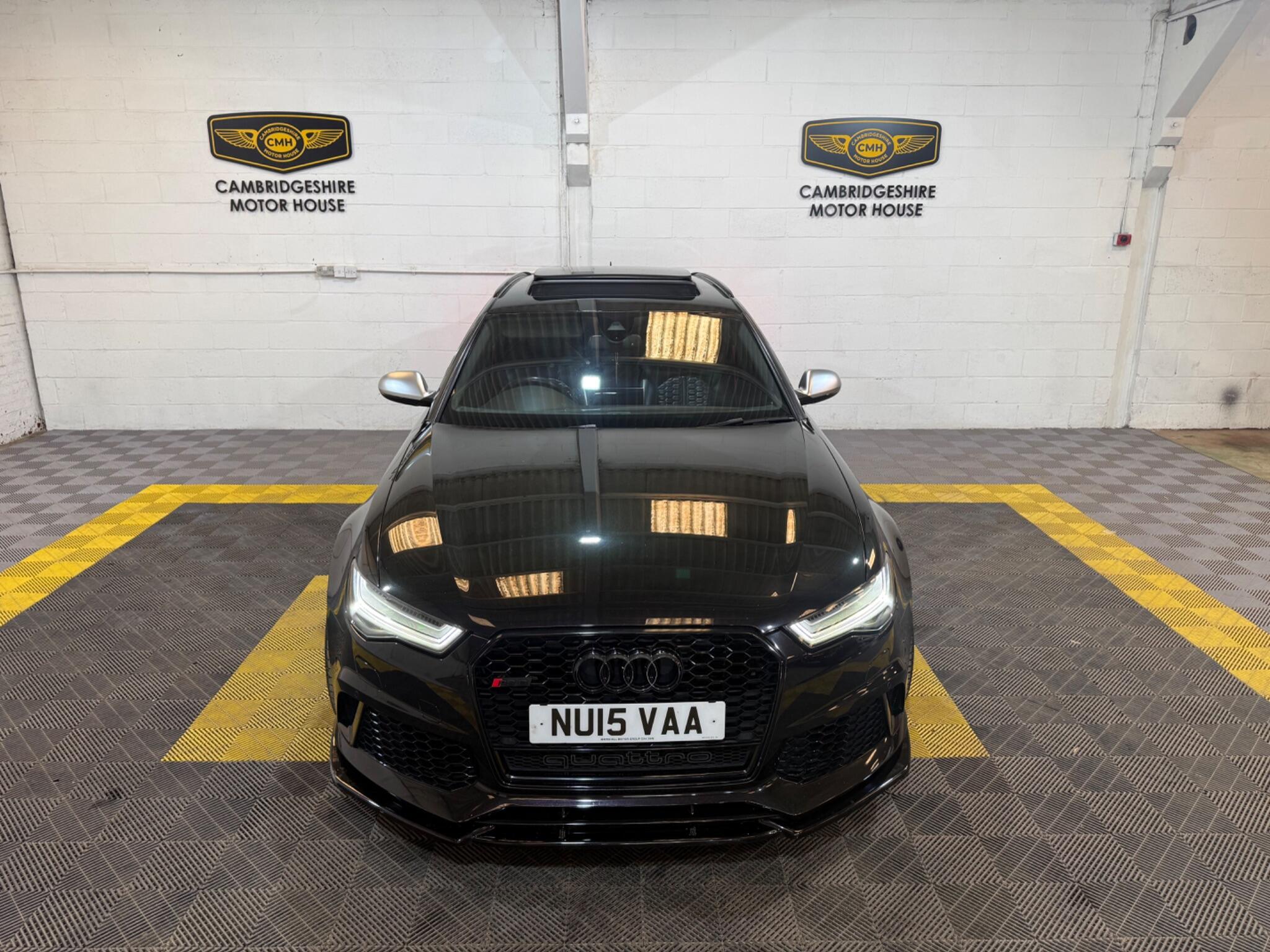 Audi RS6 view 2