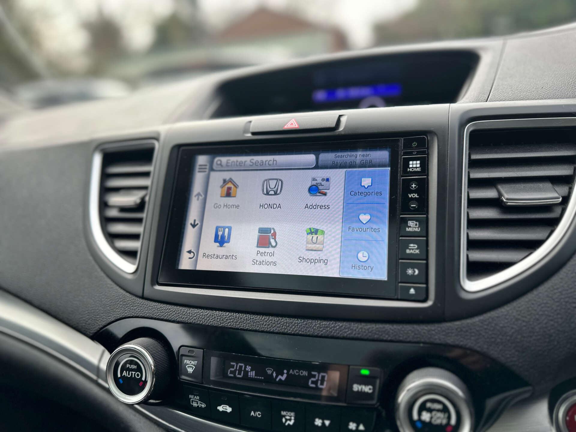 Honda CR-V view 3