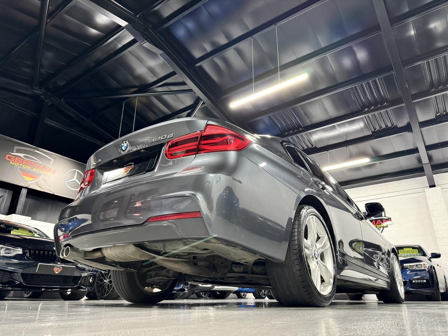 BMW 3 Series view 8