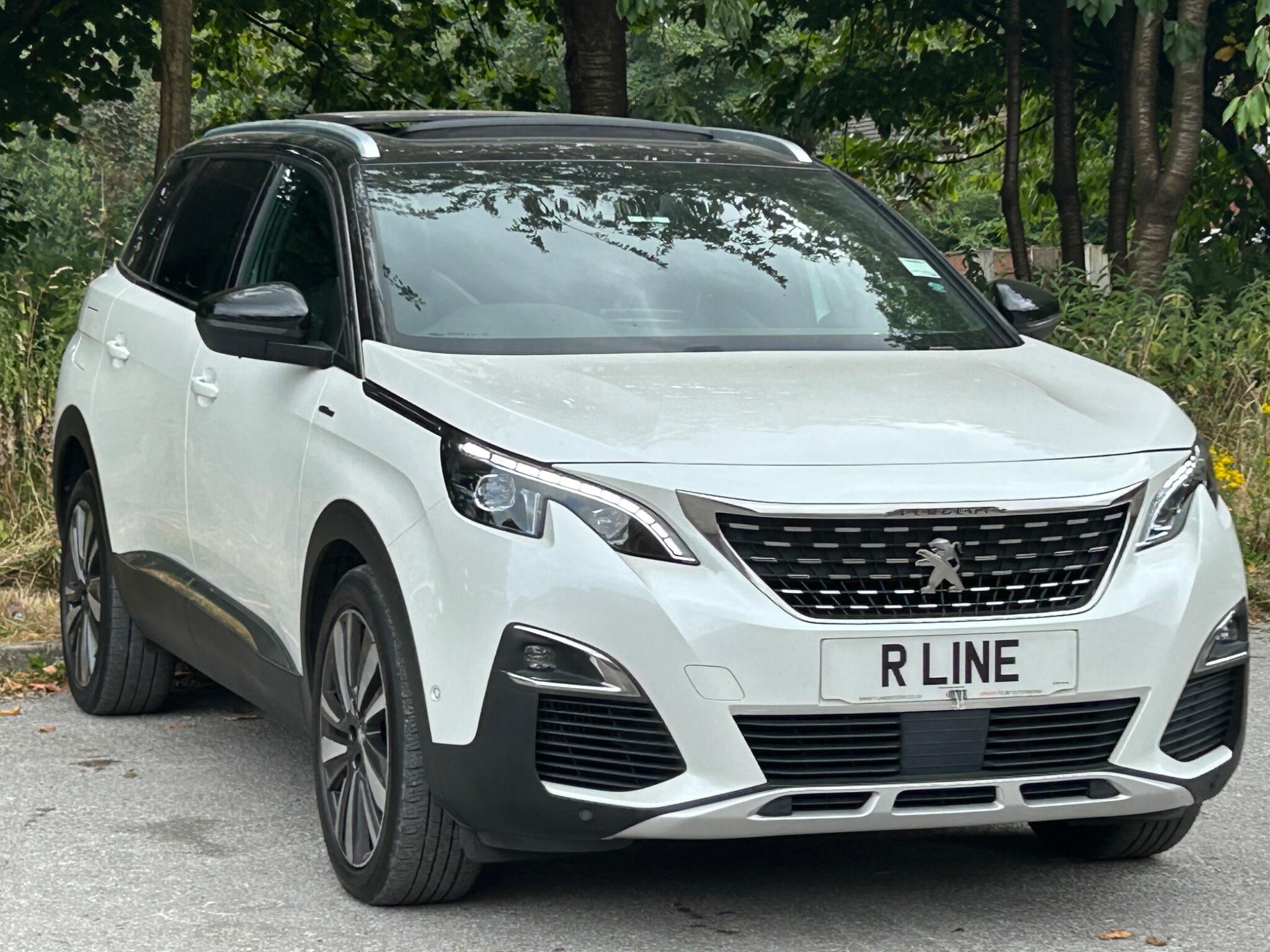 Peugeot 5008 view 3