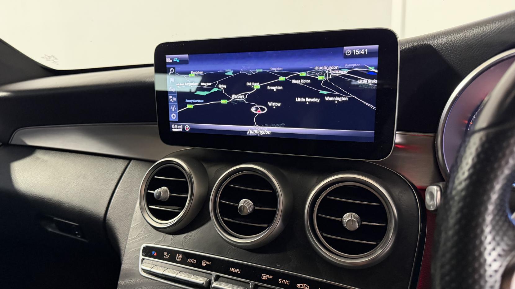Mercedes-Benz C Class view 19