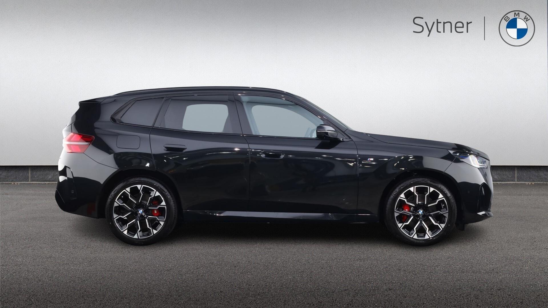 BMW X3 view 3