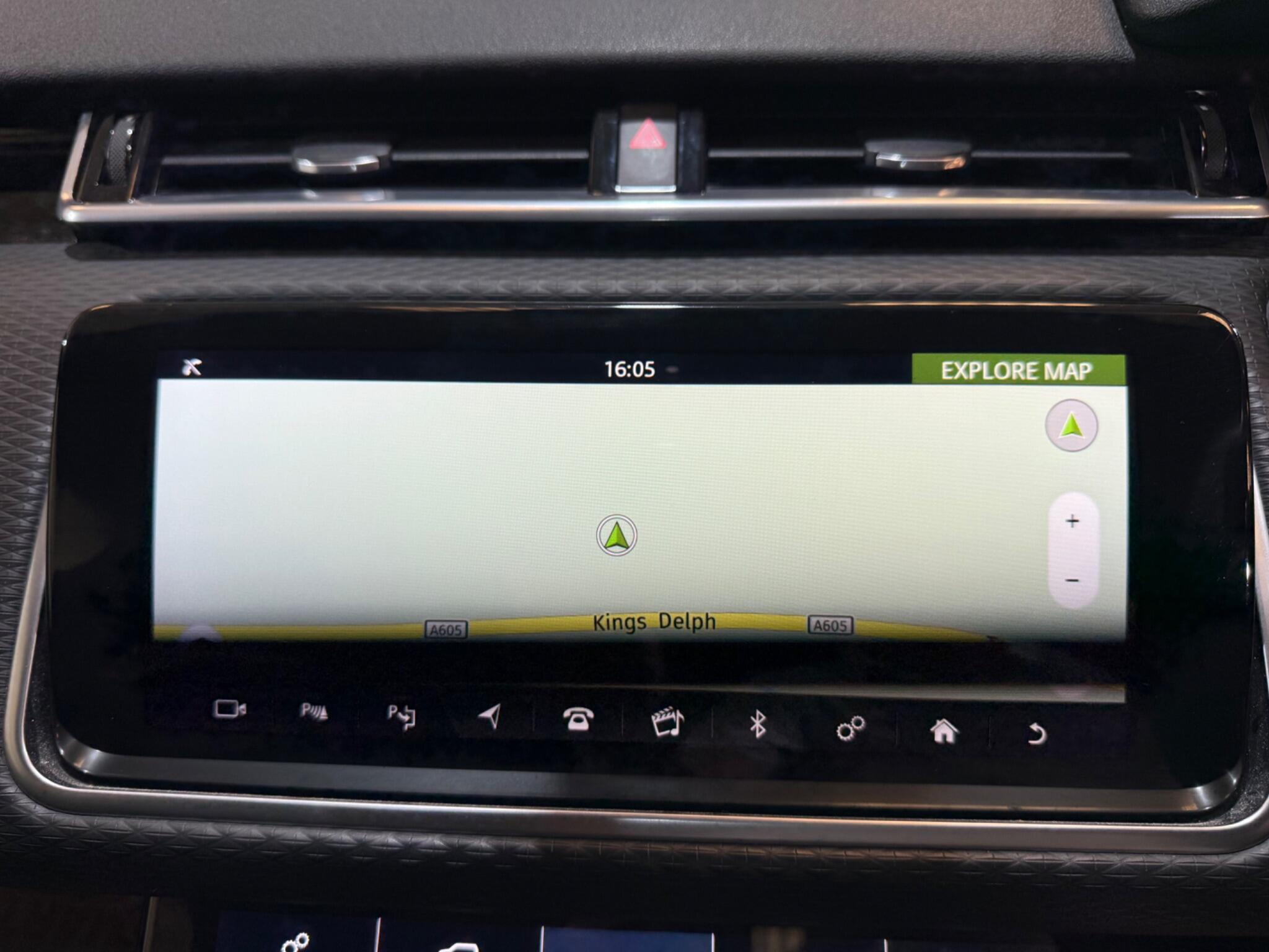 Land Rover Range Rover Velar view 23