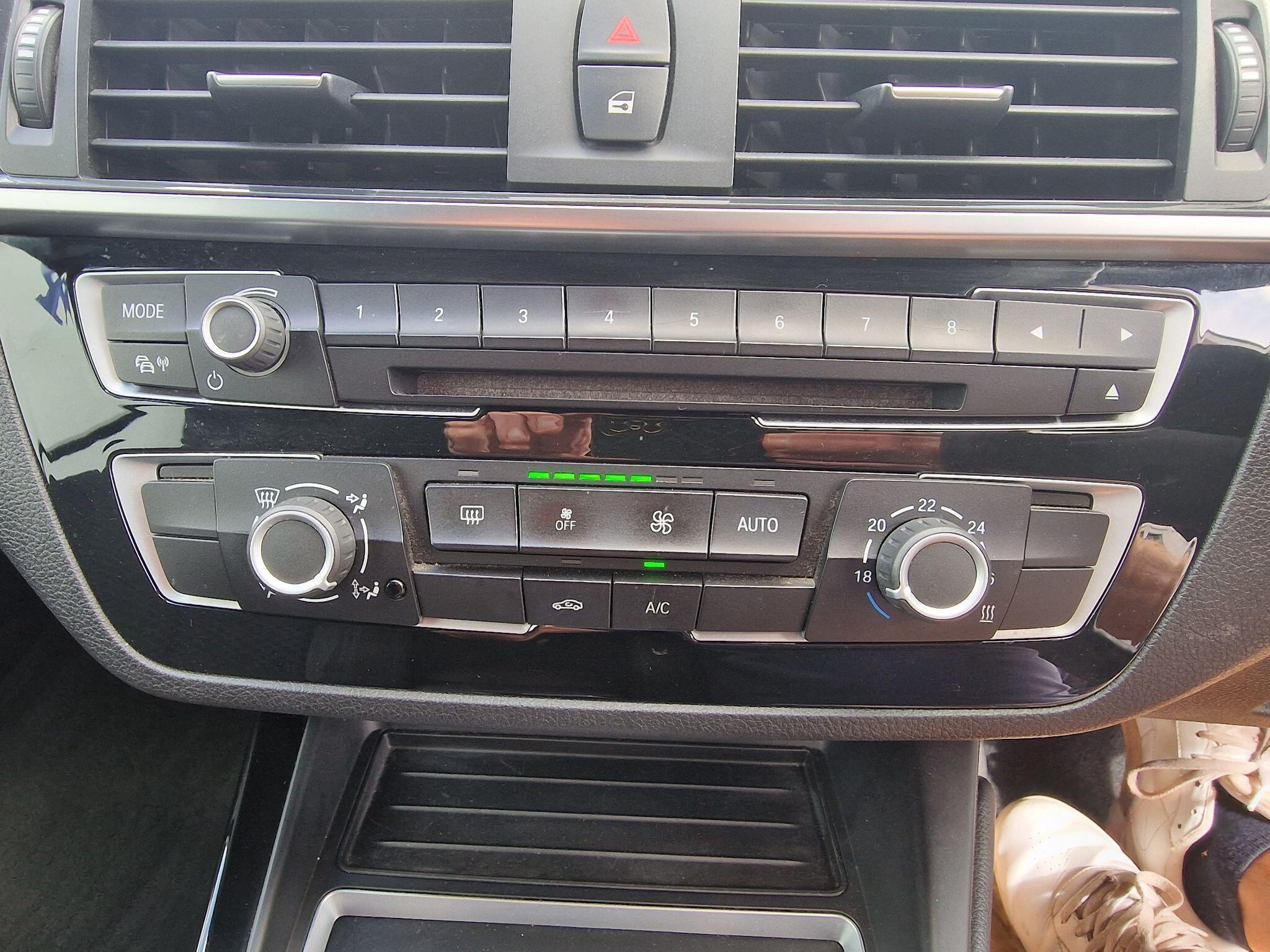 BMW 2 Series view 21