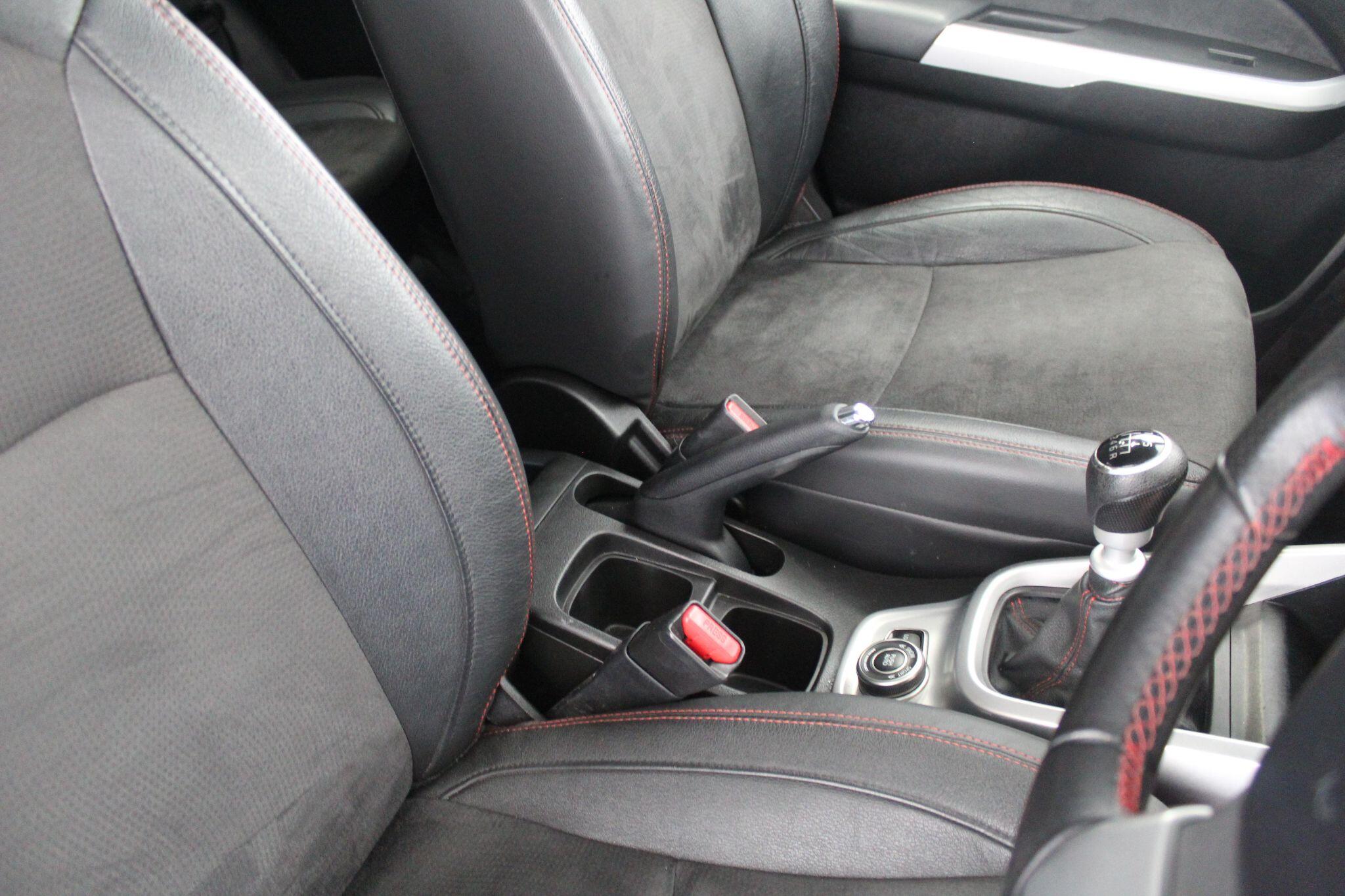 Suzuki Vitara view 43