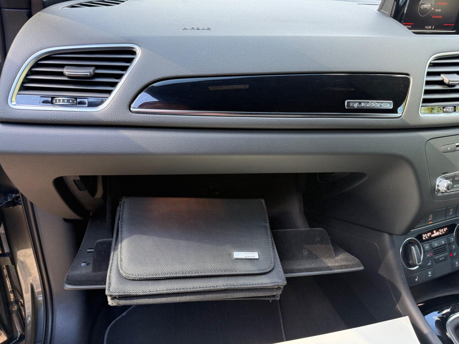 Audi Q3 view 50