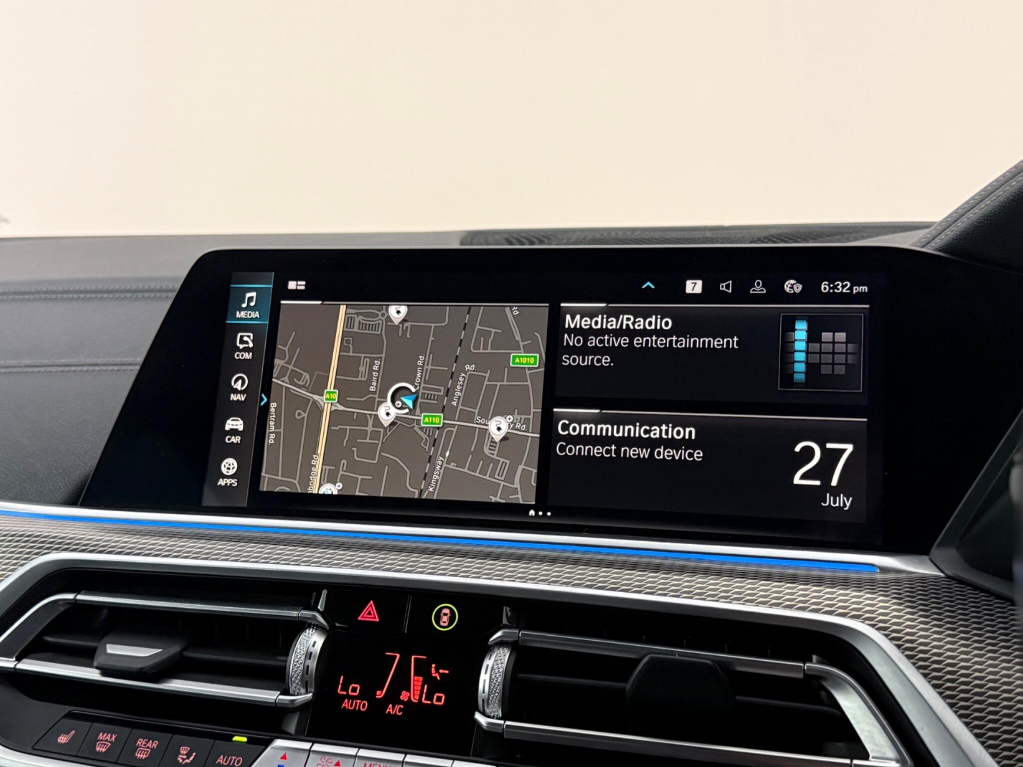BMW X5 view 20