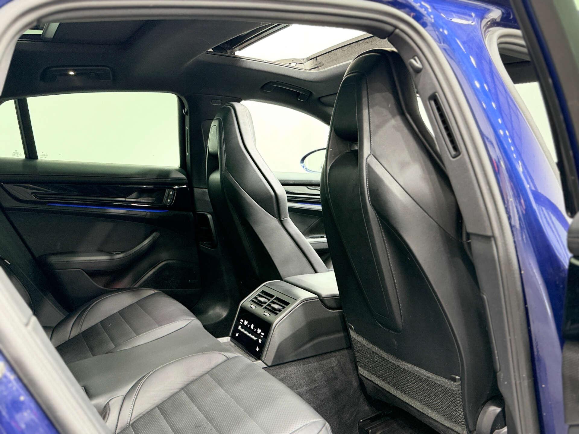 Porsche Panamera view 15
