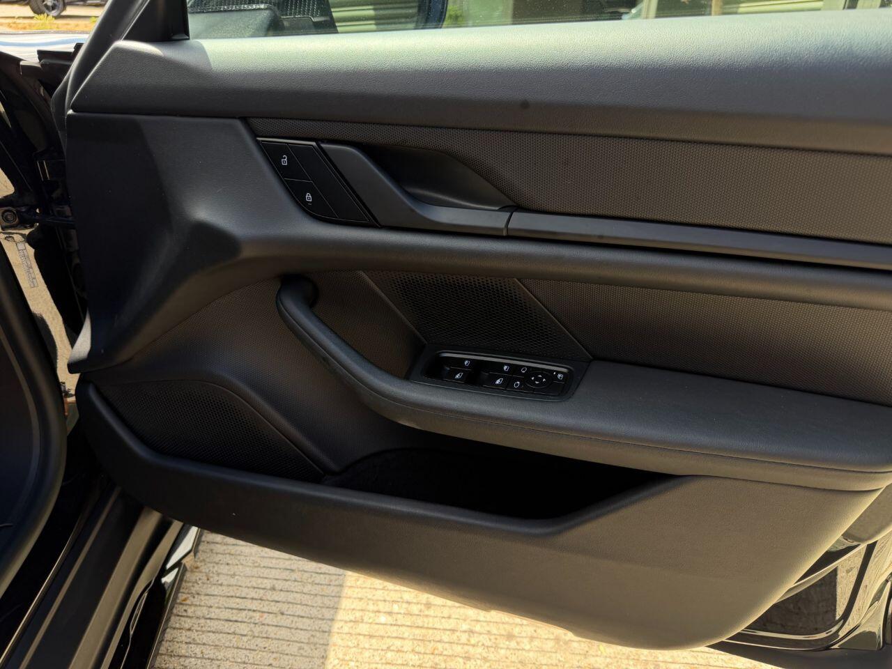 Porsche Taycan view 37