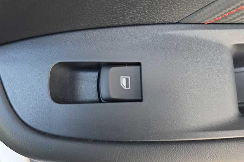 MG ZS view 30
