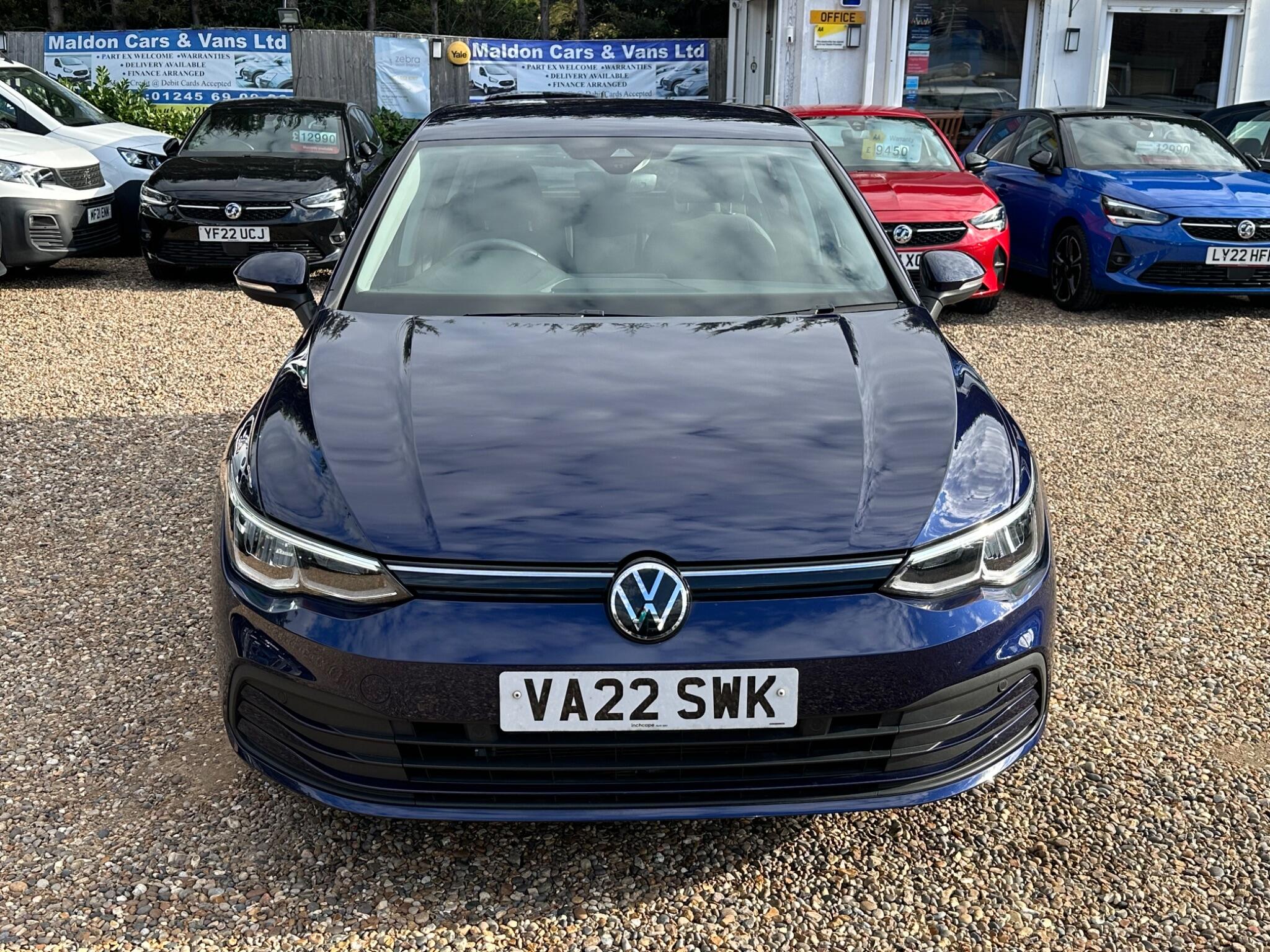 Volkswagen Golf view 8