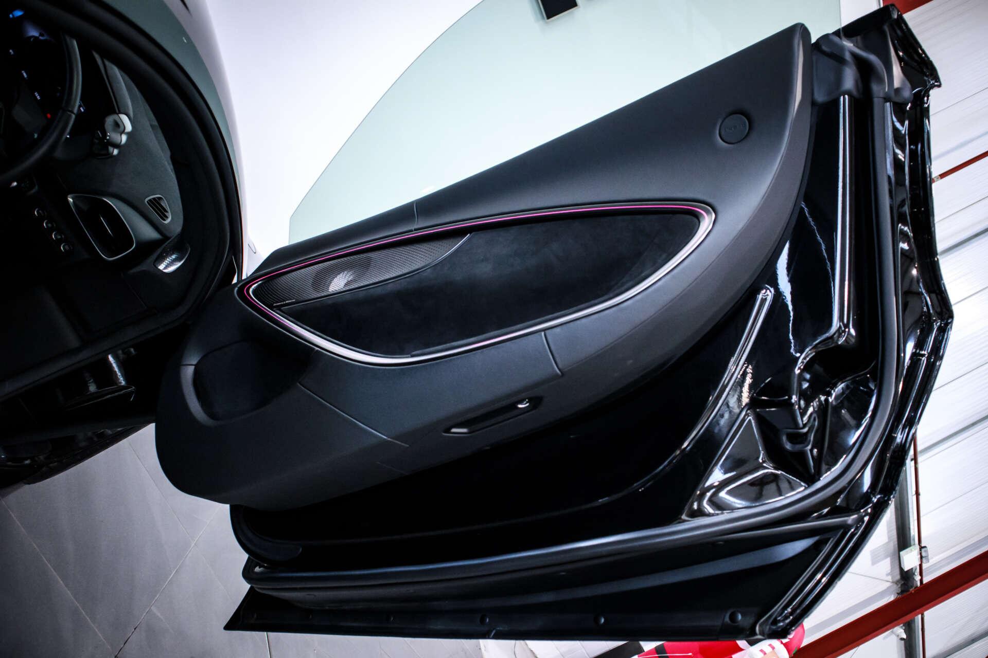 McLaren Artura view 29