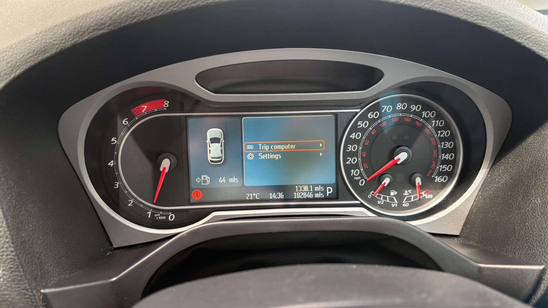 Ford S-Max view 17
