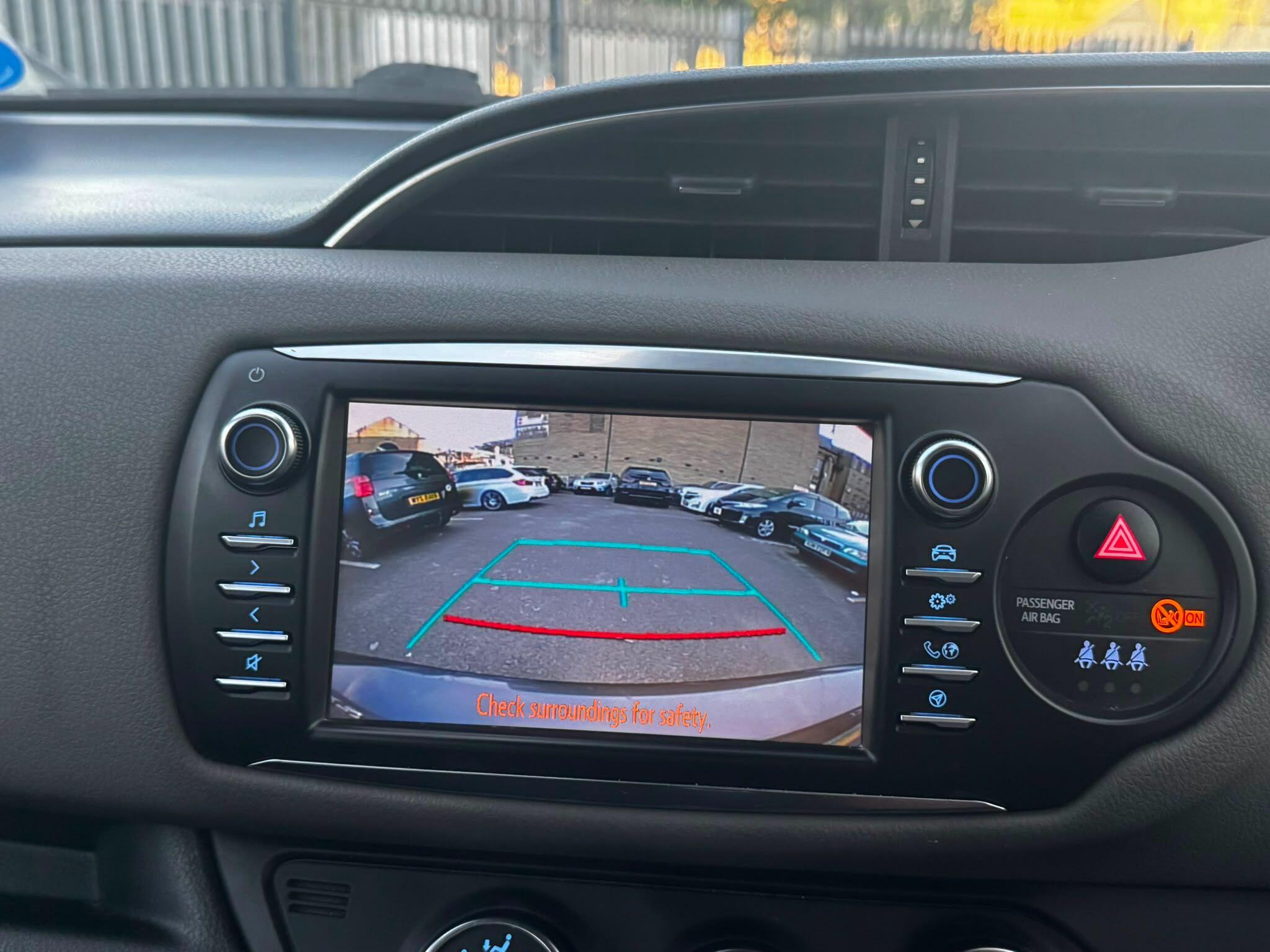 Toyota Yaris view 26