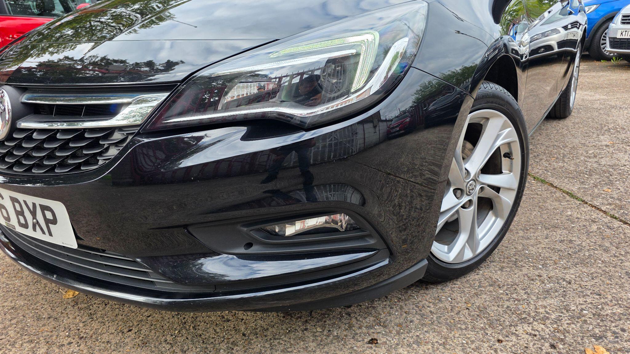 Vauxhall Astra view 16