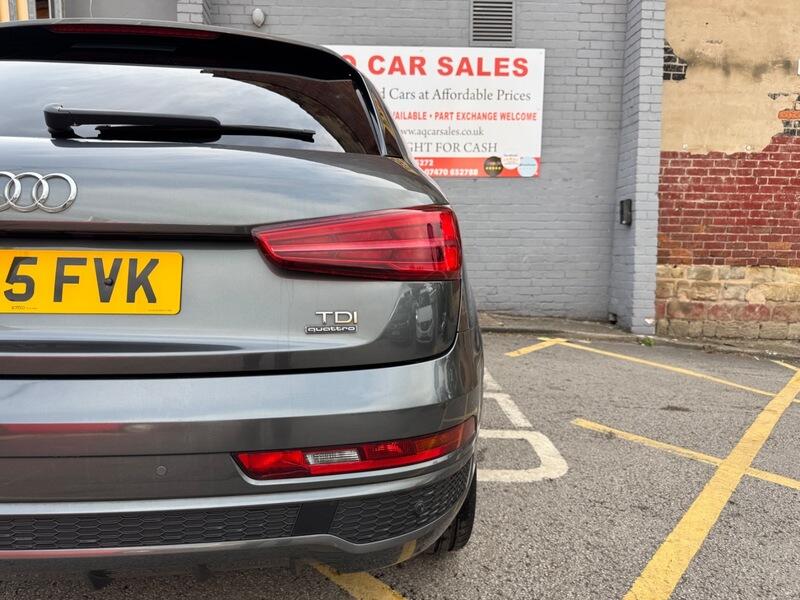 Audi Q3 view 11
