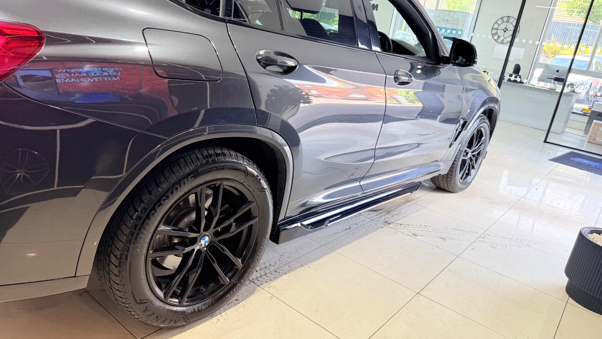 BMW X4 view 14