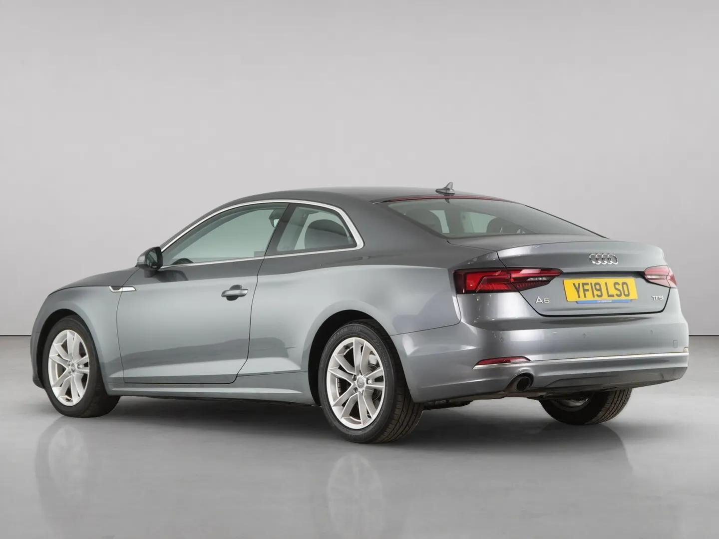 Audi A5 view 6
