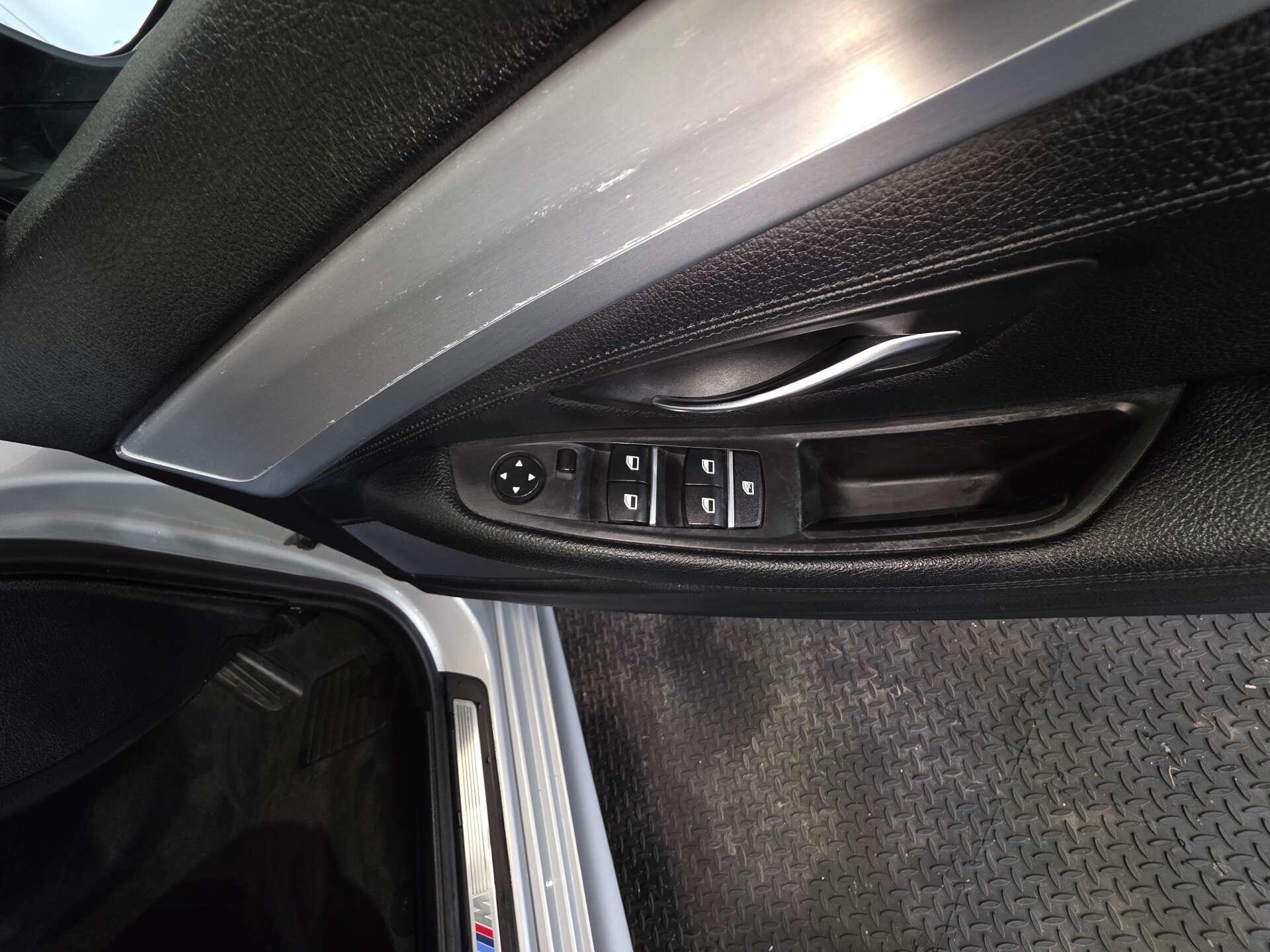 BMW 5 Series view 38