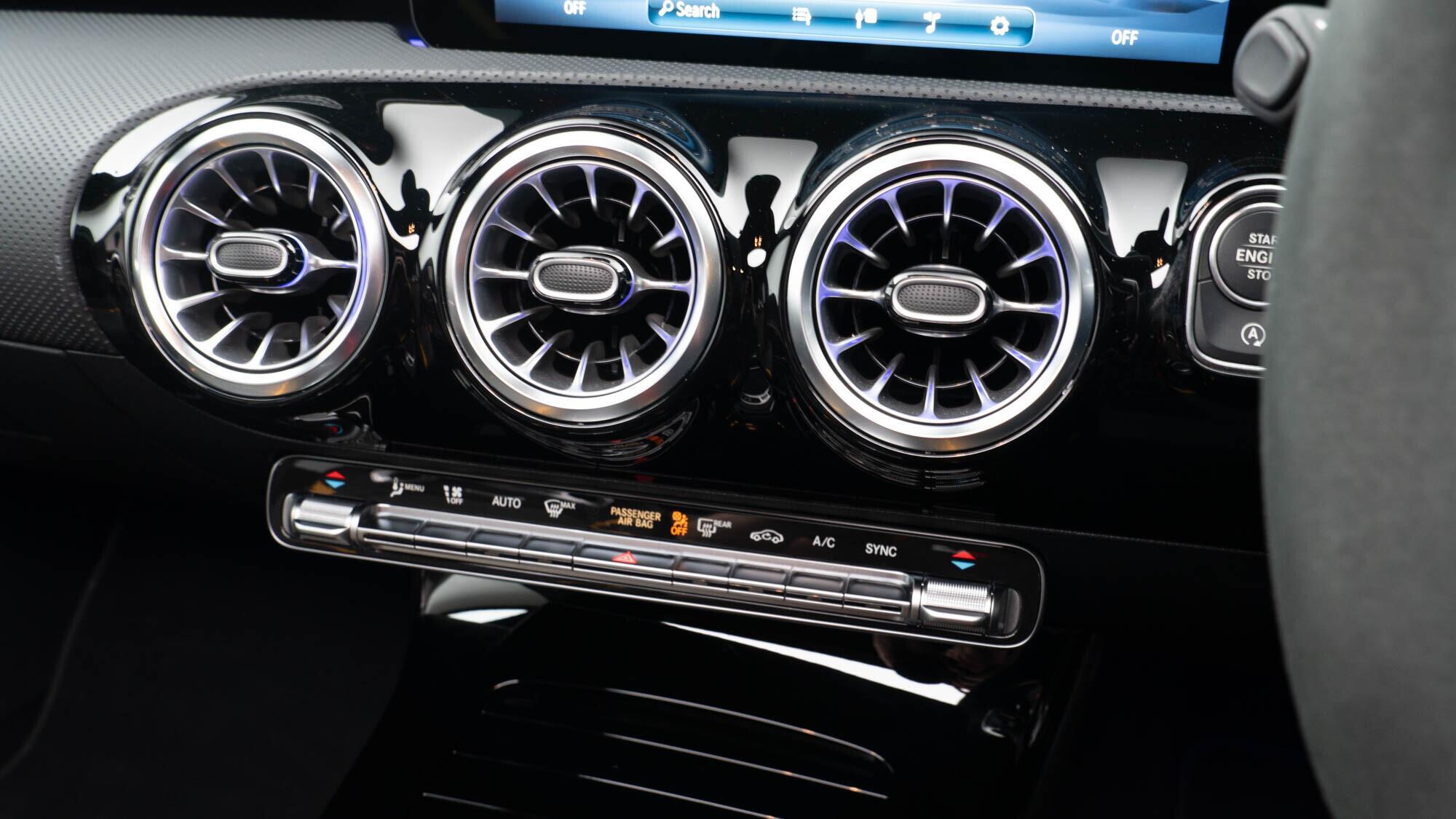 Mercedes-Benz A-Class view 21
