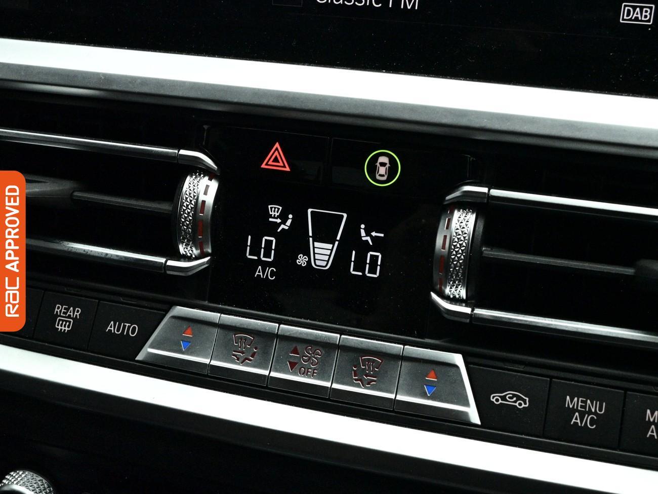 BMW 3 Series view 15