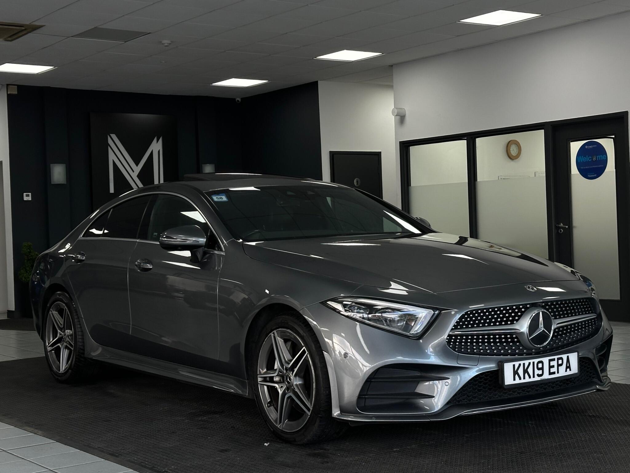 Mercedes-Benz CLS view 3