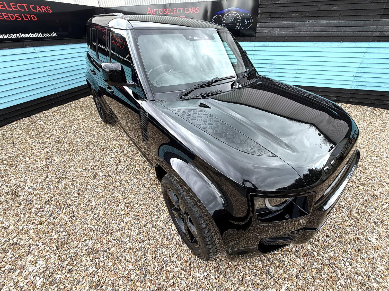 Land Rover Defender view 21