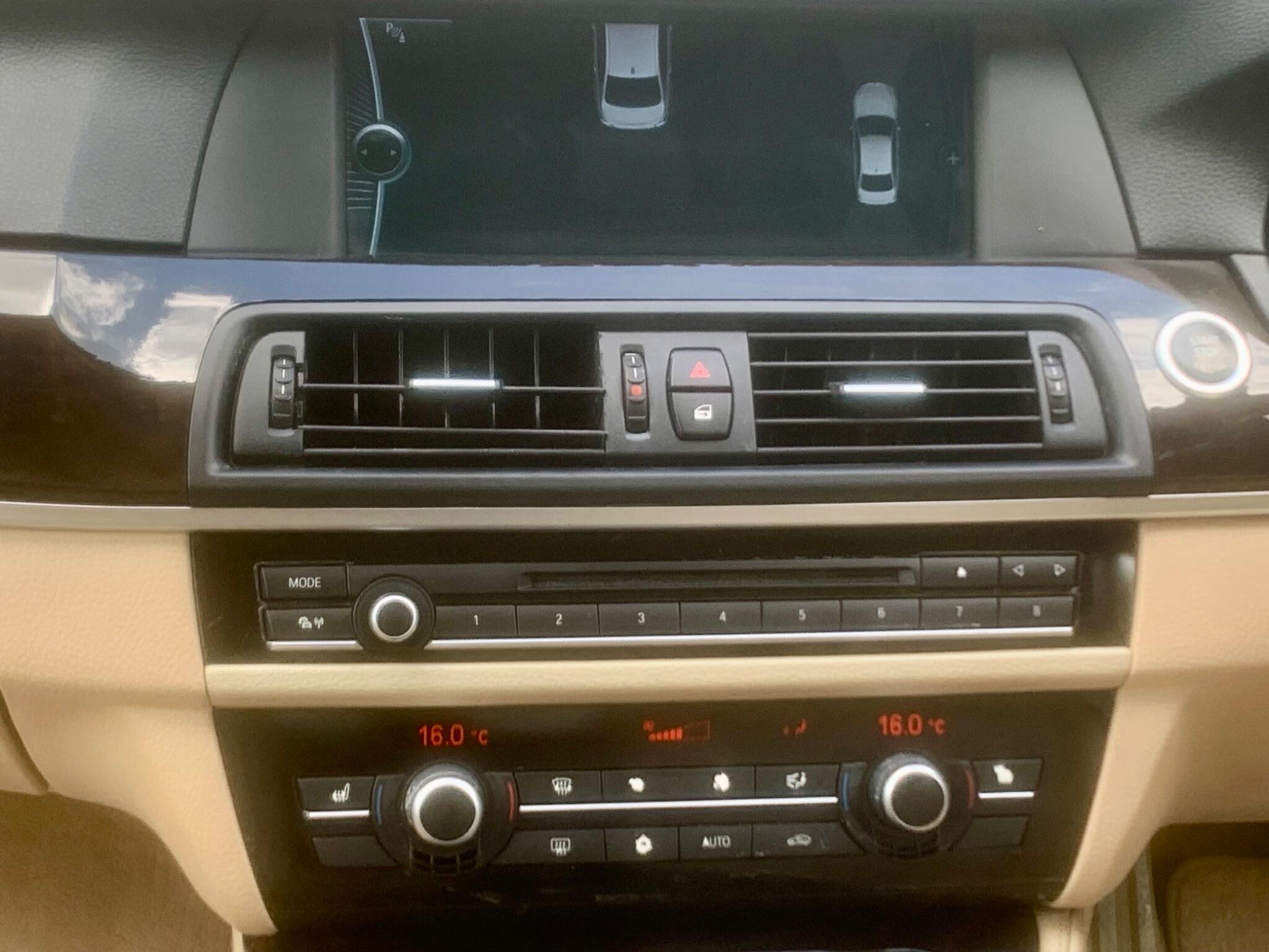 BMW 5 Series view 28