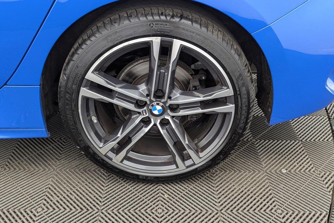 BMW 1 Series view 58