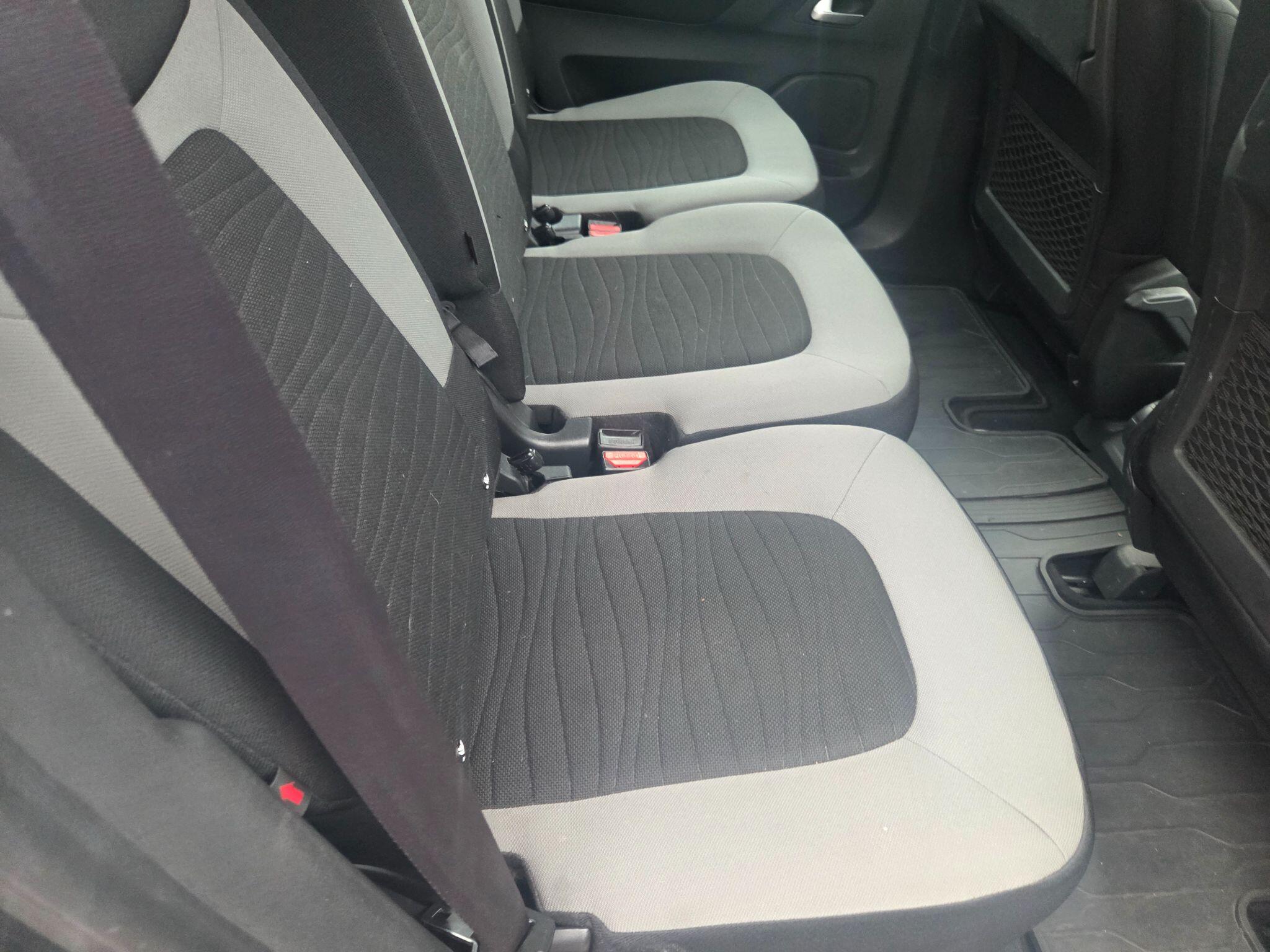 Citroen C4 Picasso view 10