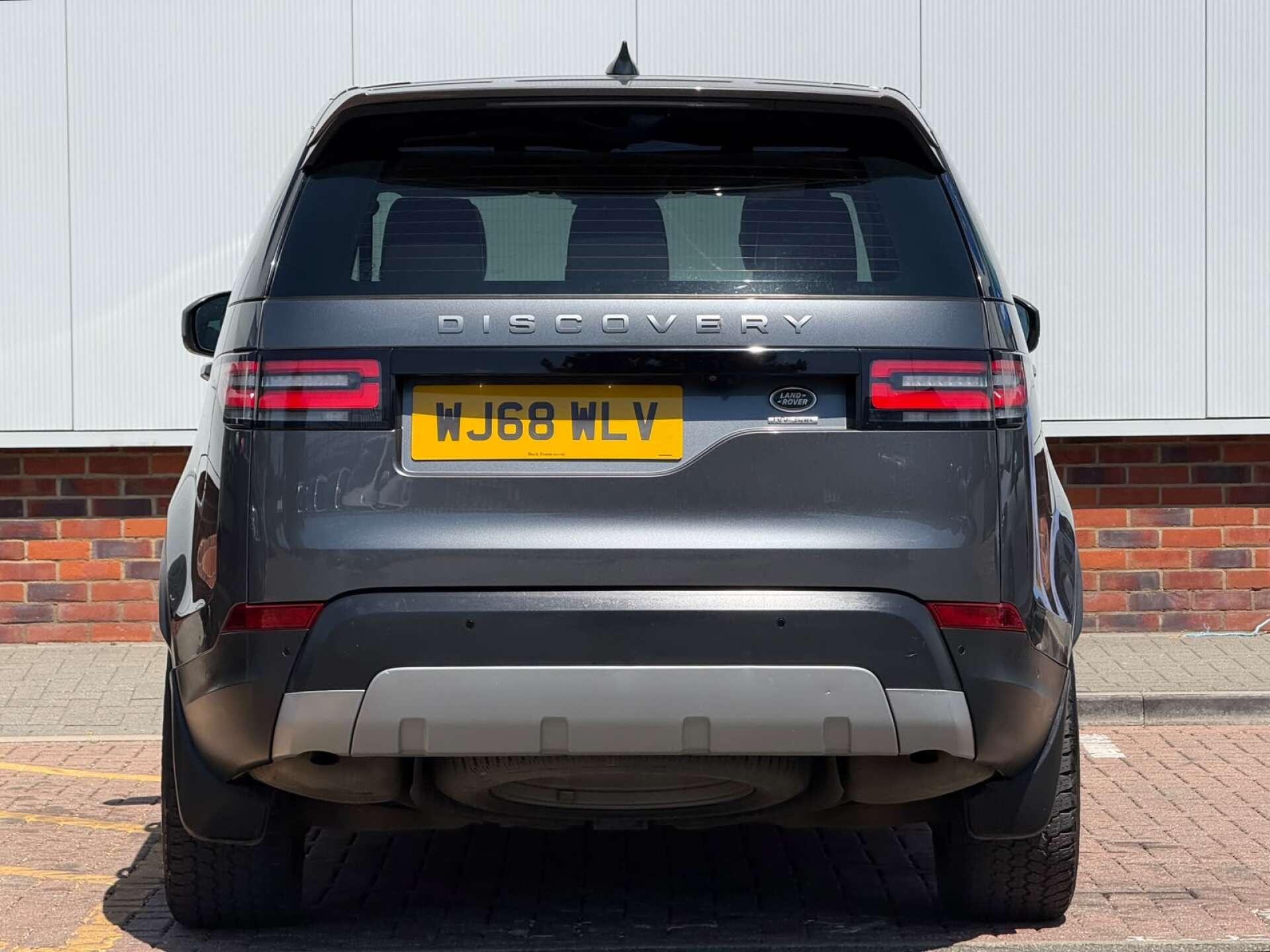 Land Rover Discovery 3 view 11