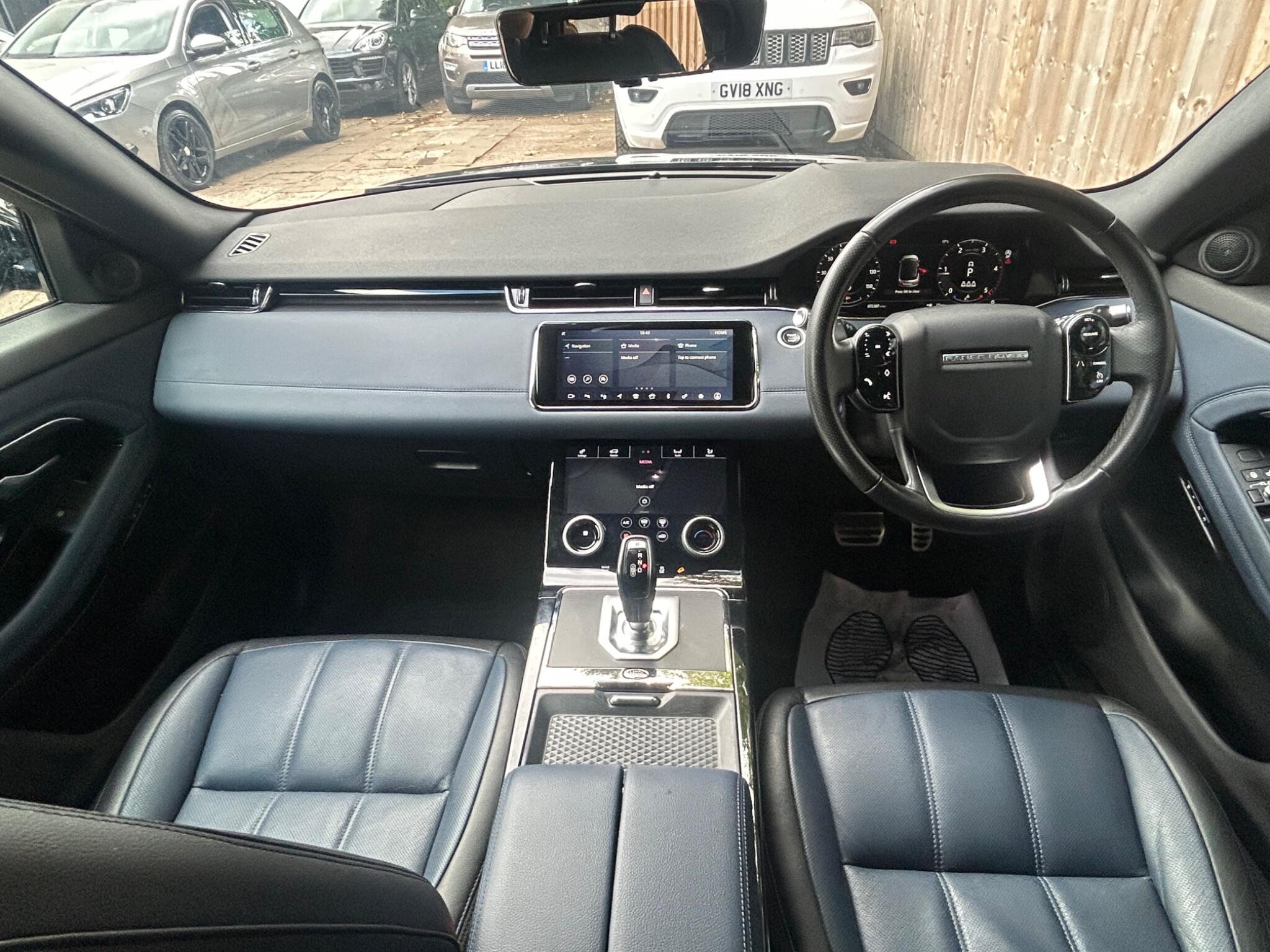 Land Rover Range Rover Evoque view 28