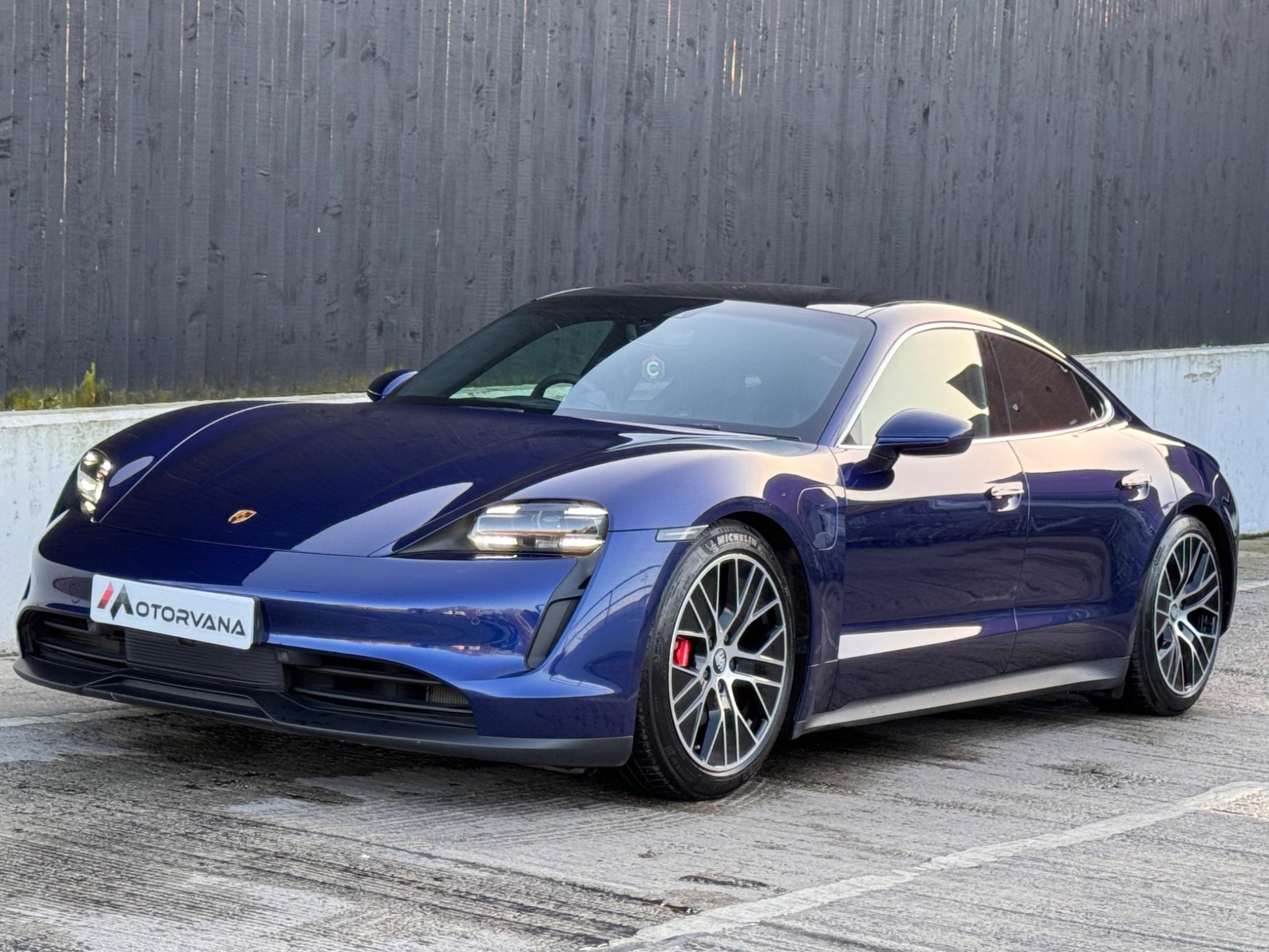 Porsche Taycan view 10