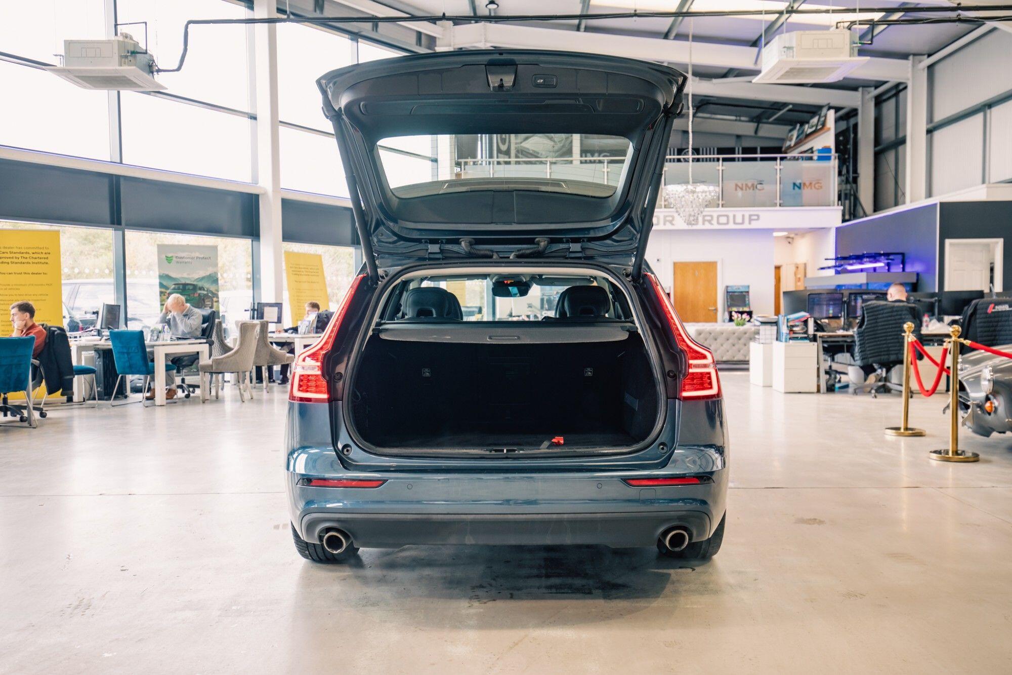 Volvo V60 view 30