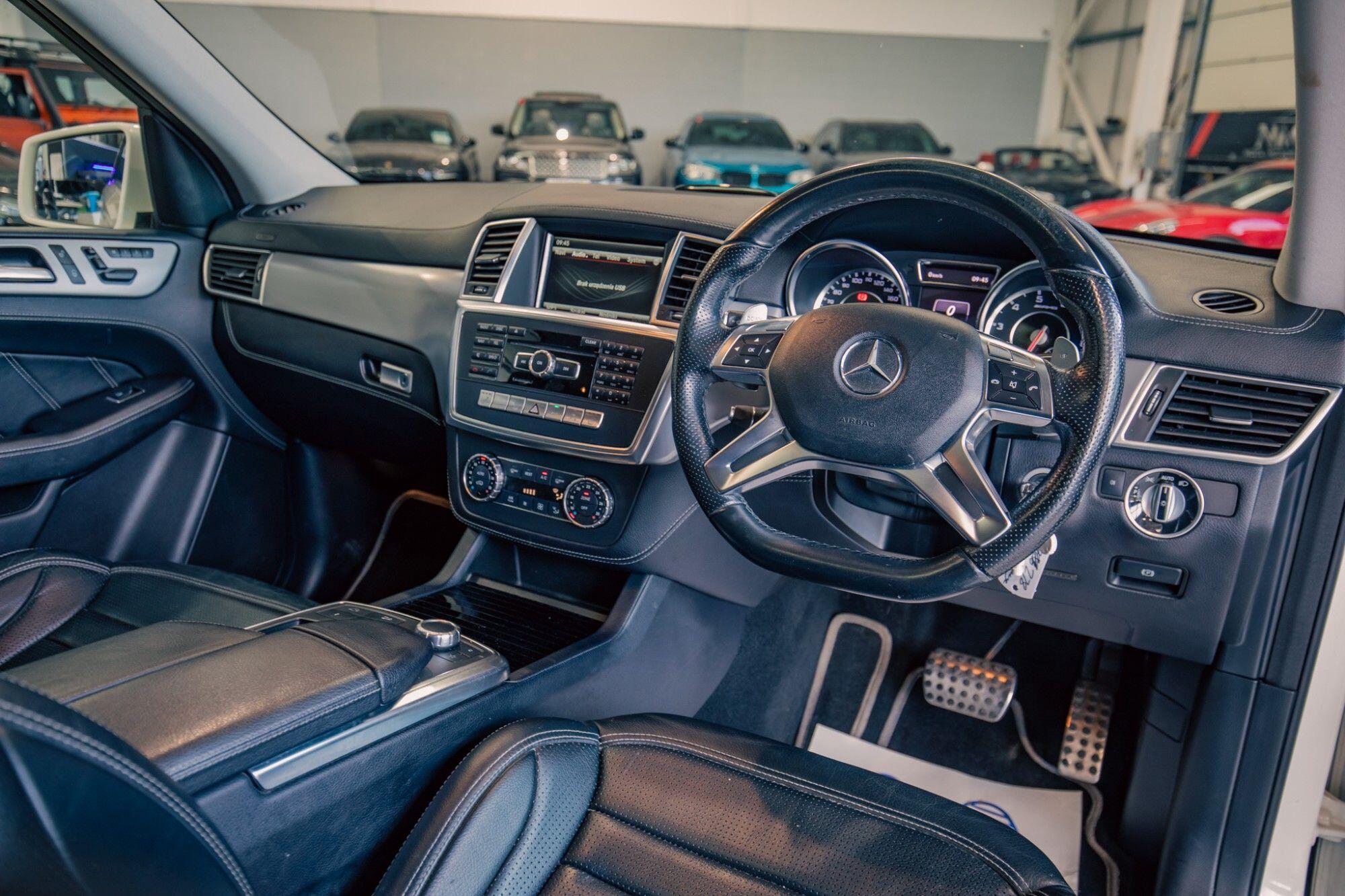 Mercedes-Benz M-Class view 2