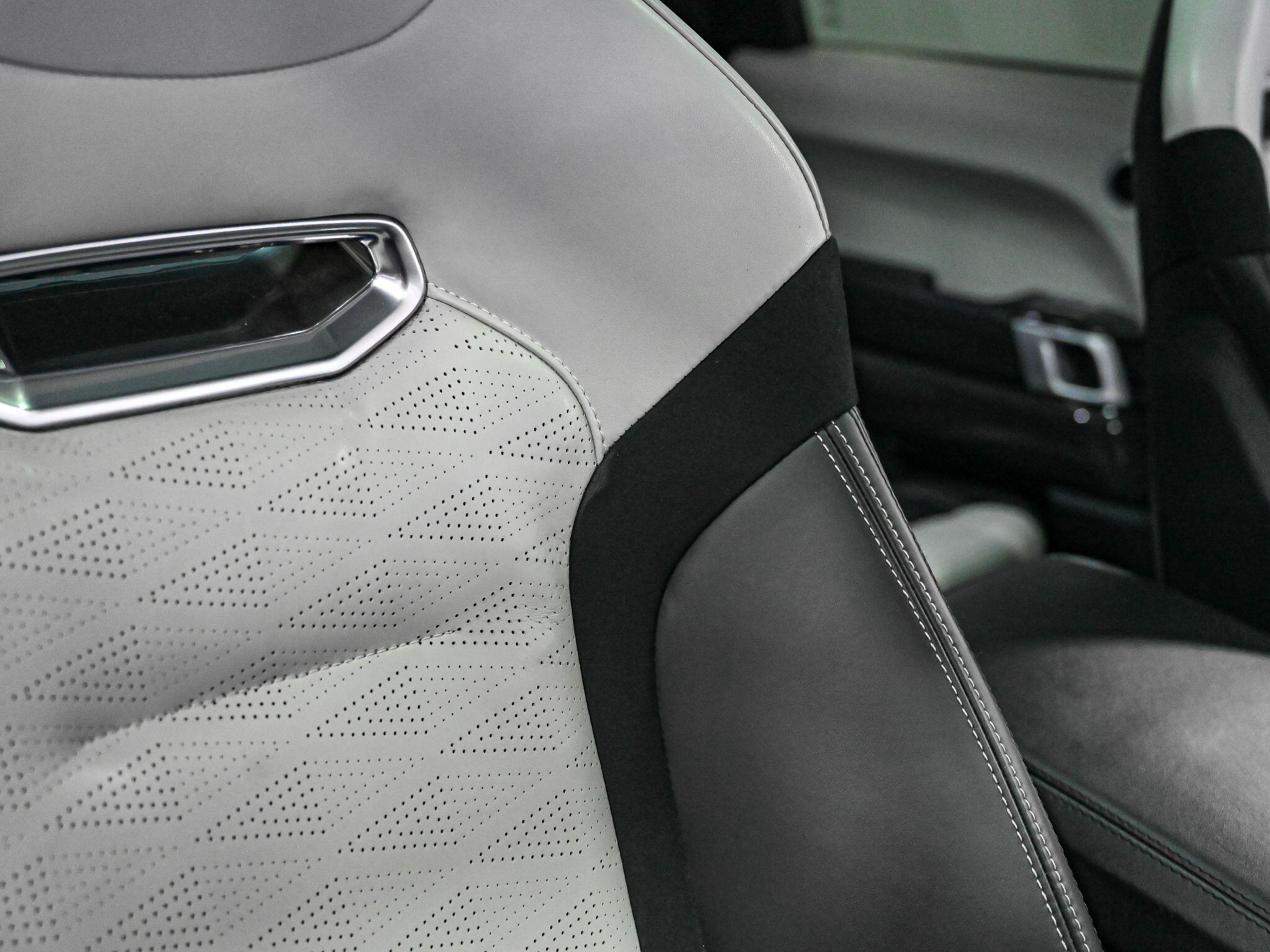 Land Rover Range Rover Sport view 33