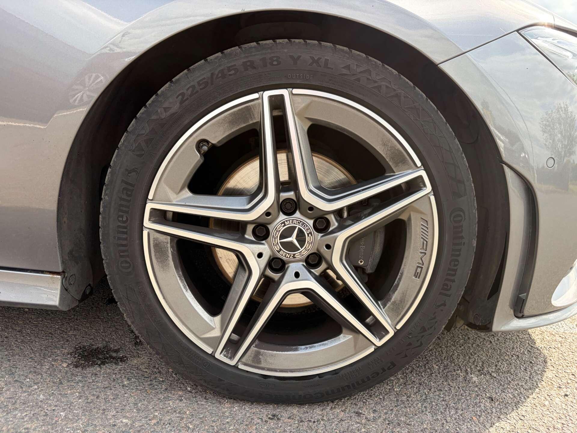 Mercedes-Benz Cla view 12