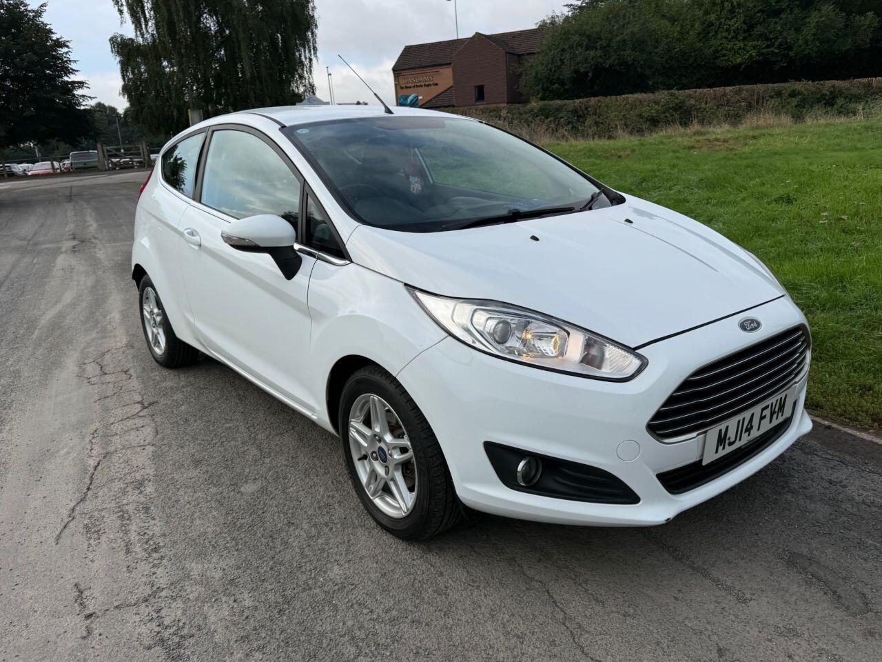Ford Fiesta view 14