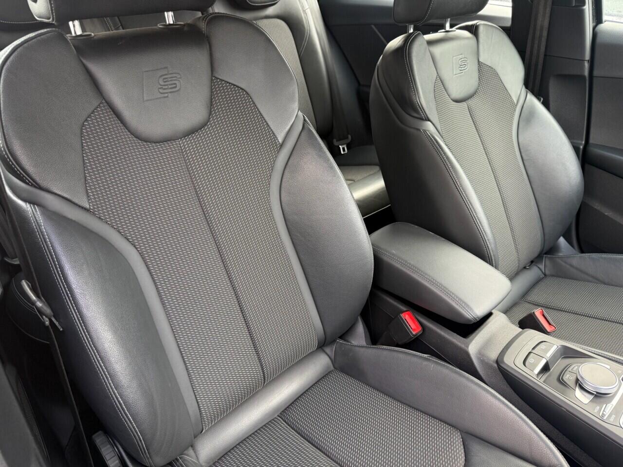 Audi Q2 view 12