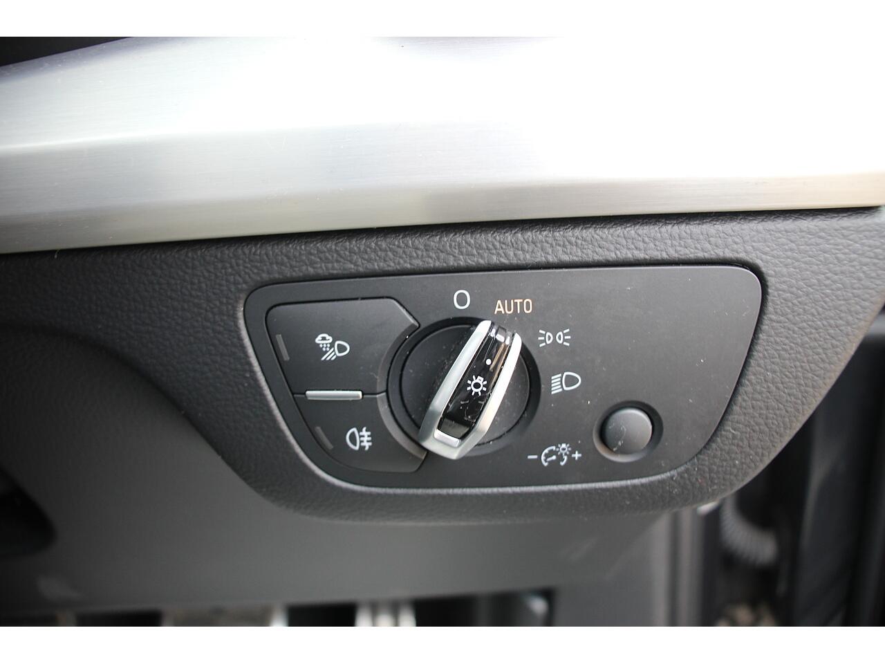 Audi Q5 view 36
